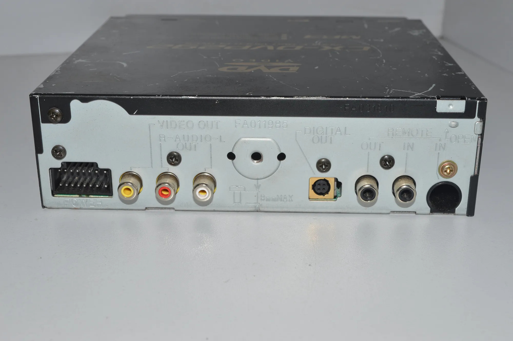 Music Radio CD Player Head Unit – OEM CX-DVP292 · BMW 5 (E39) BMW 5 (E39) 1995 – 6