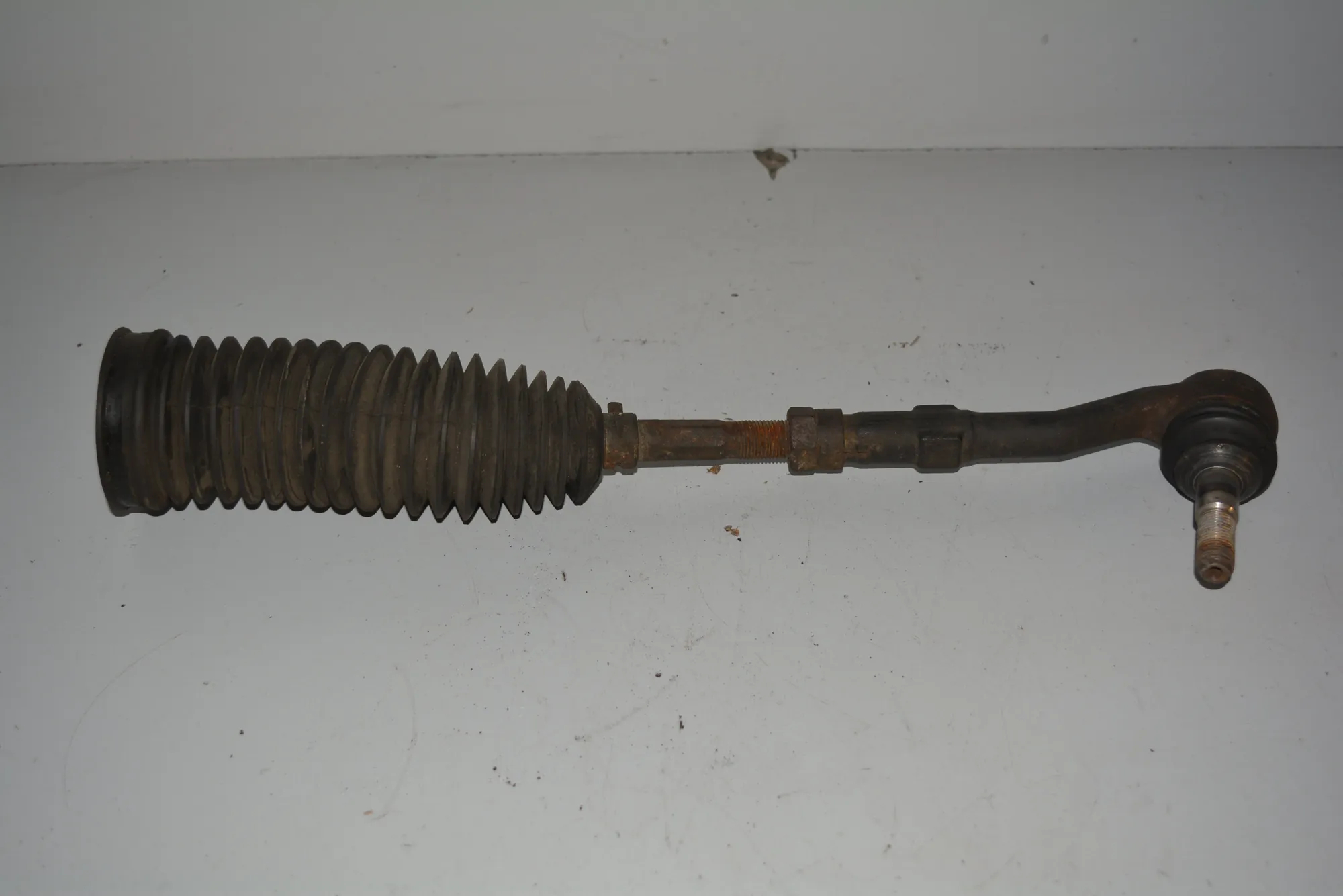 Right Side Steering Tie Rod · BMW 7 (E65, E66, E67) BMW 7 (E65, E66, E67) 735 i 2006 – 2