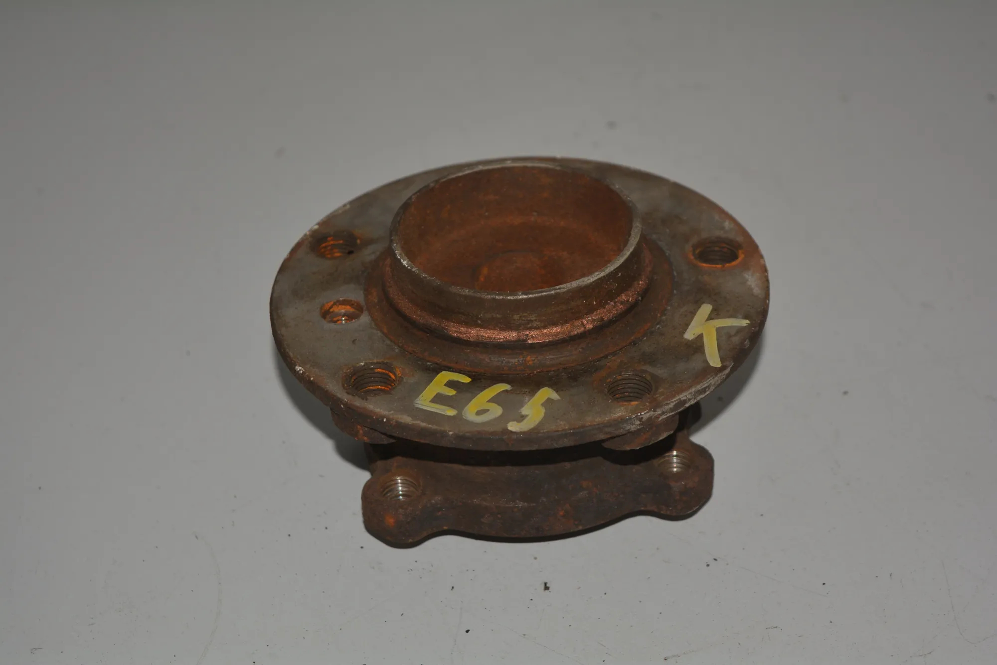 Front Right Wheel Bearing · BMW 7 (E65, E66, E67) BMW 7 (E65, E66, E67) 735 i 2006 – 2