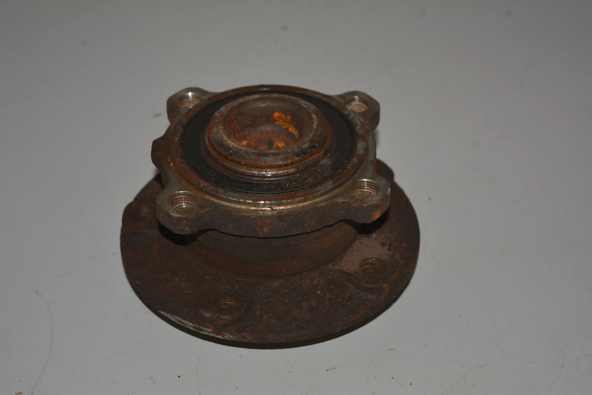 Front Right Wheel Bearing · BMW 7 (E65, E66, E67) BMW 7 (E65, E66, E67) 735 i 2006