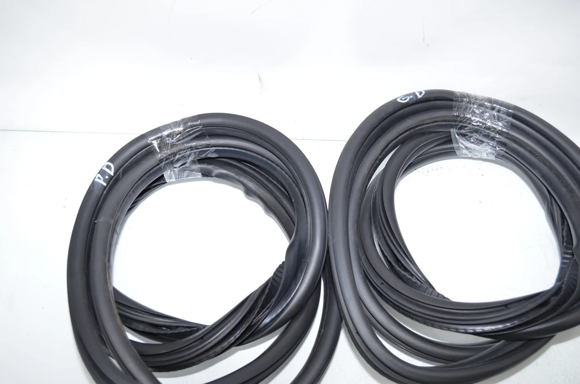 Front Right Door Seal Rubber – OEM 7420078 · BMW 2 Gran Tourer (F46) 216 i 2018 – 2