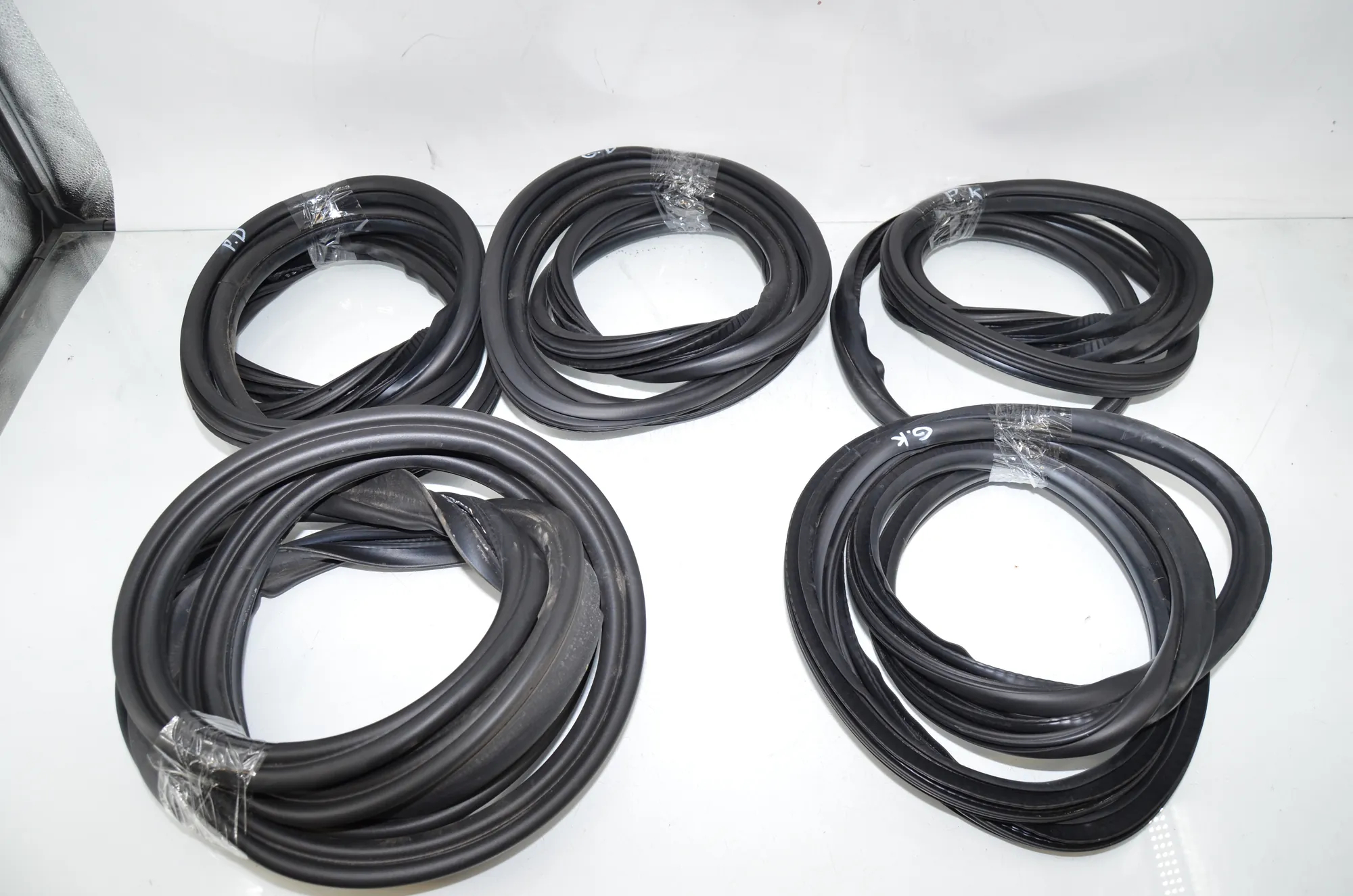 Front Right Door Seal Rubber – OEM 7420078 · BMW 2 Gran Tourer (F46) 216 i 2018