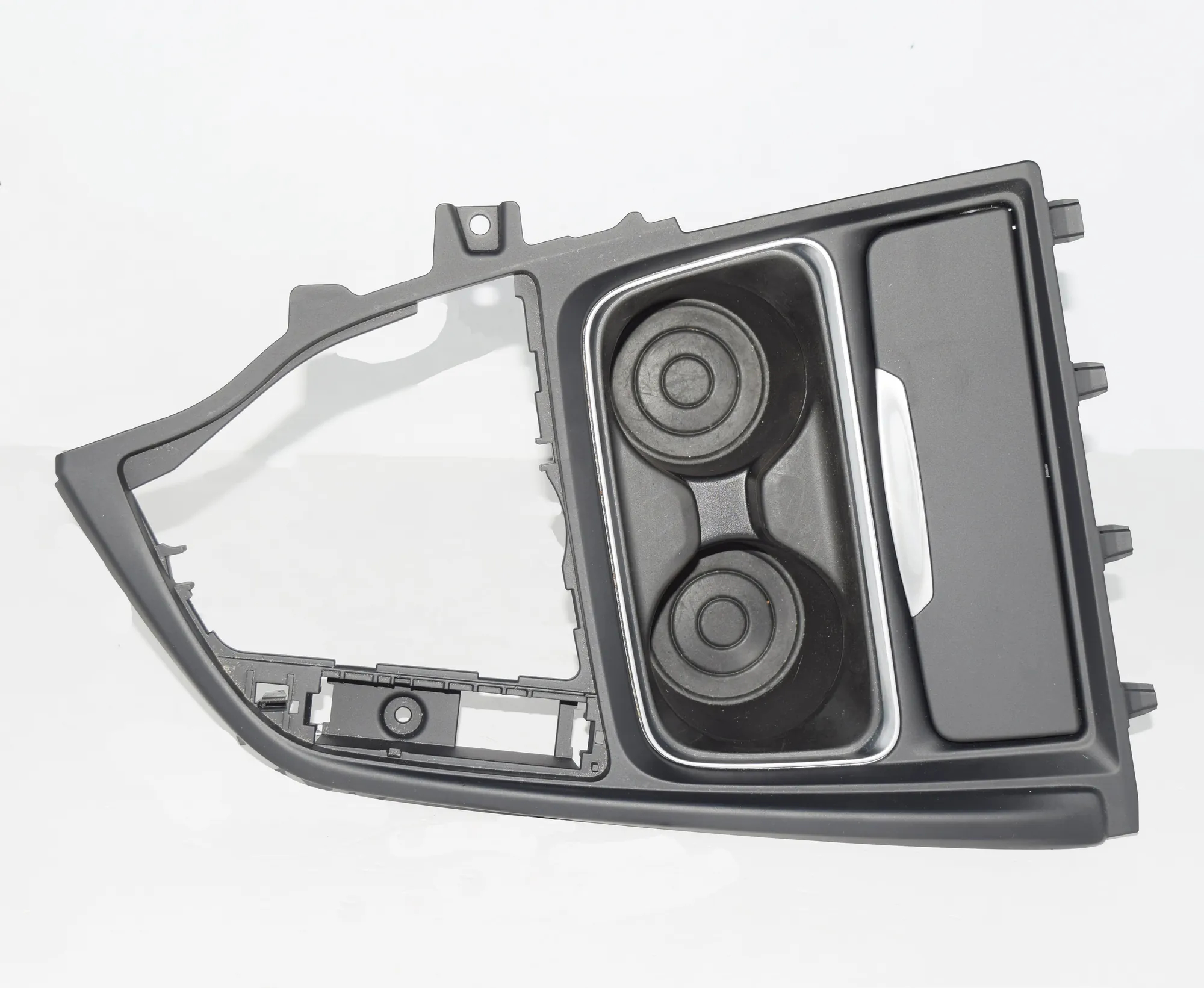 Cup Holder – OEM 8219700 · BMW 3 (F30, F80) BMW 3 (F30, F80) 316 d 2013 – 2