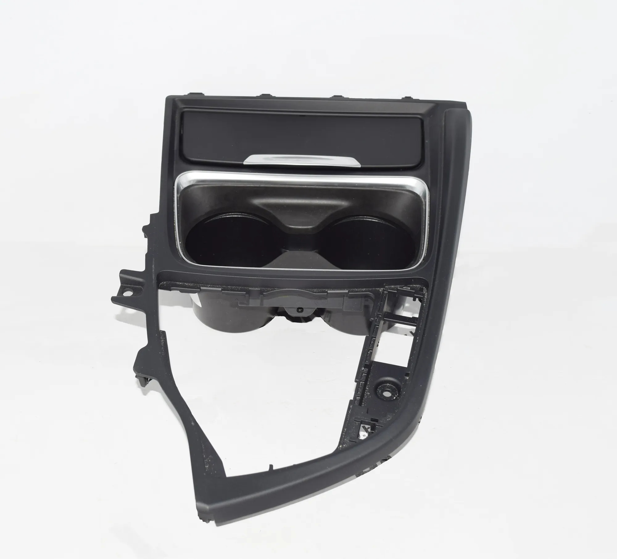 Cup Holder – OEM 8219700 · BMW 3 (F30, F80) BMW 3 (F30, F80) 316 d 2013