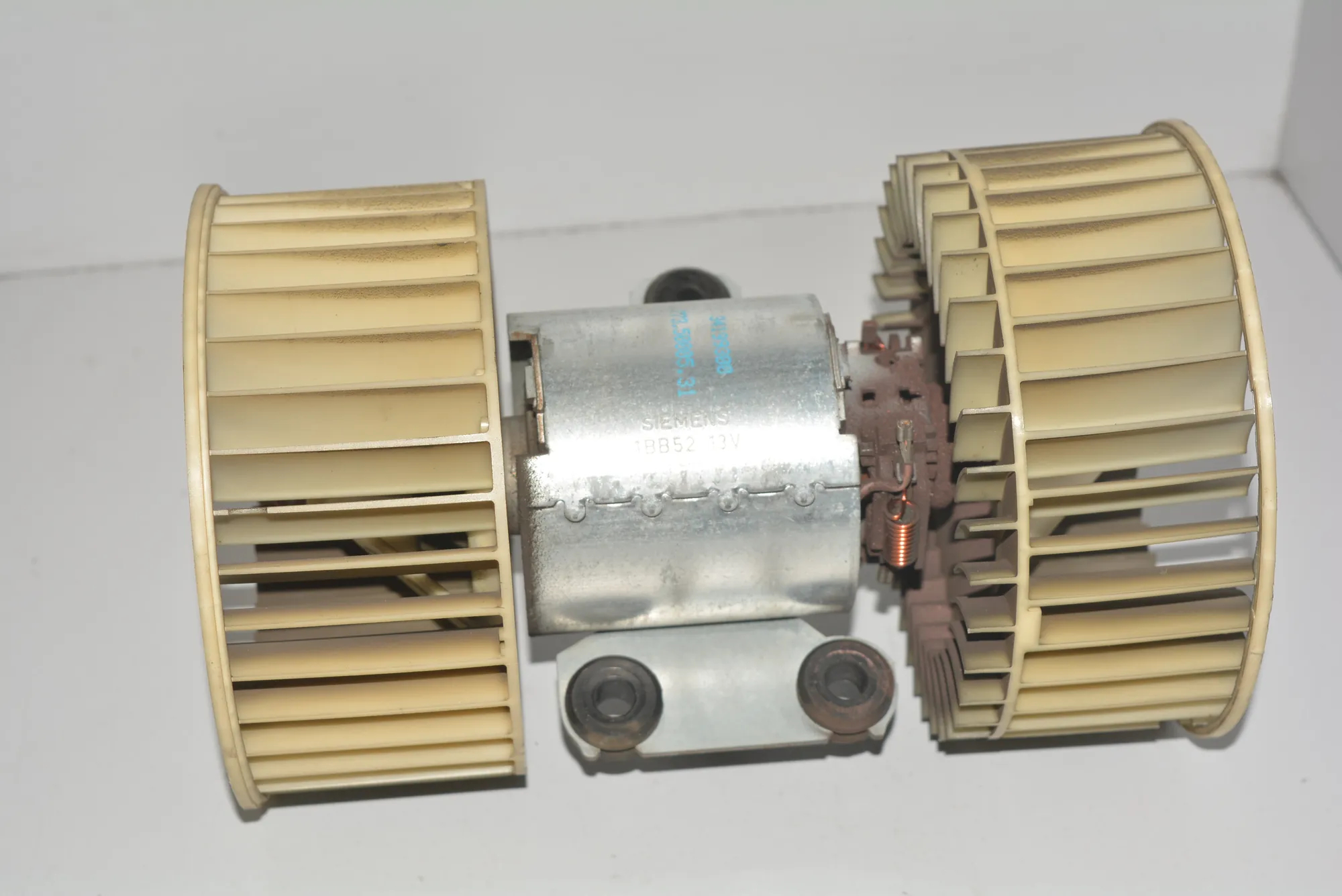 Heater Blower Fan – OEM 8372493 · BMW 5 Touring (E39) 530 d 1999