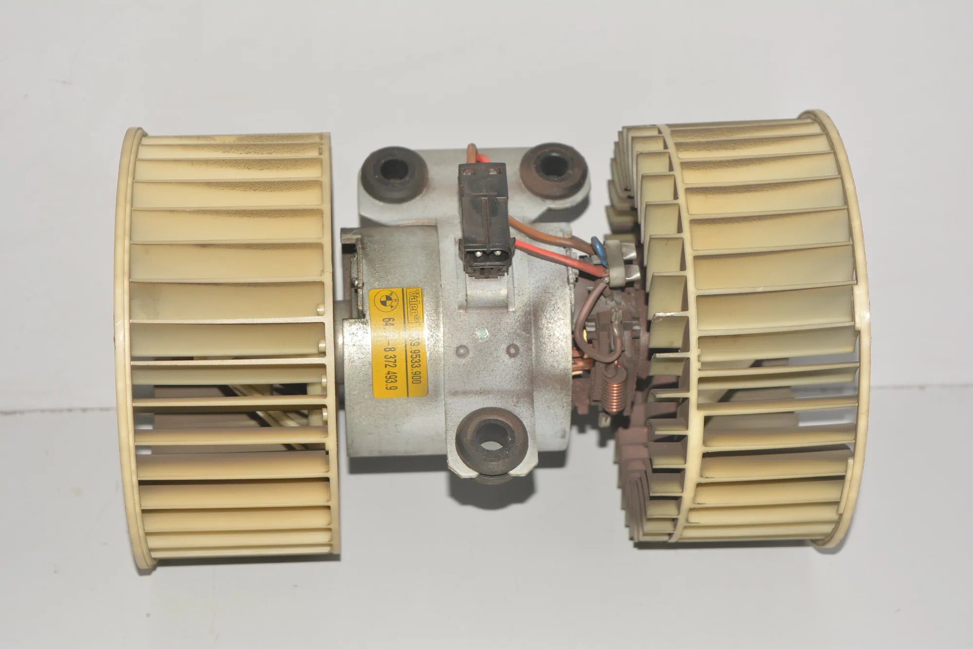 Heater Blower Fan – OEM 8372493 · BMW 5 Touring (E39) 530 d 1999 – 2