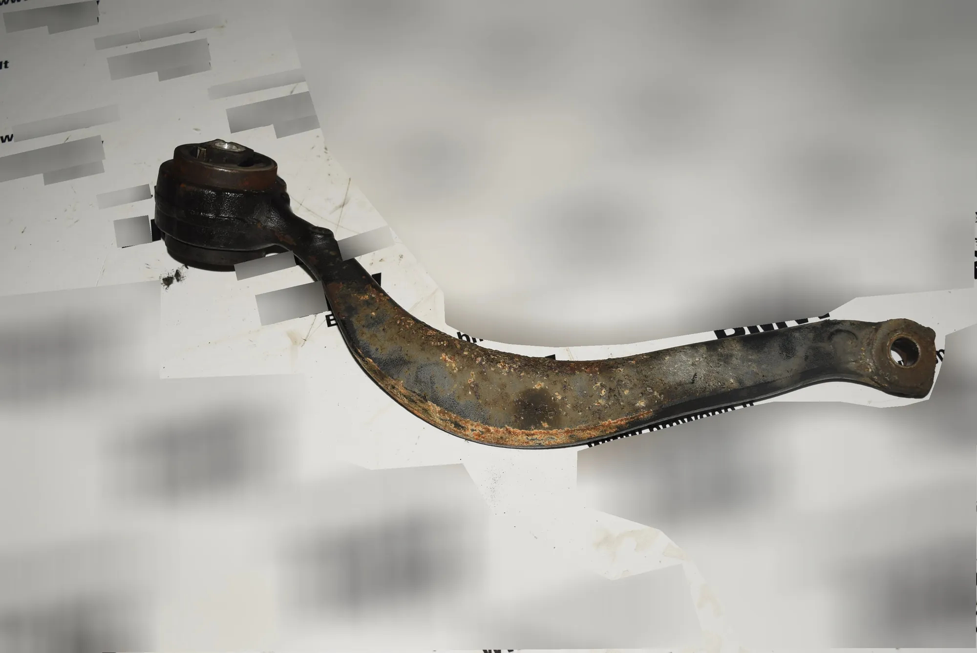 Front Left Curved Control Arm · BMW X5 (E53) 4.6 is 2003