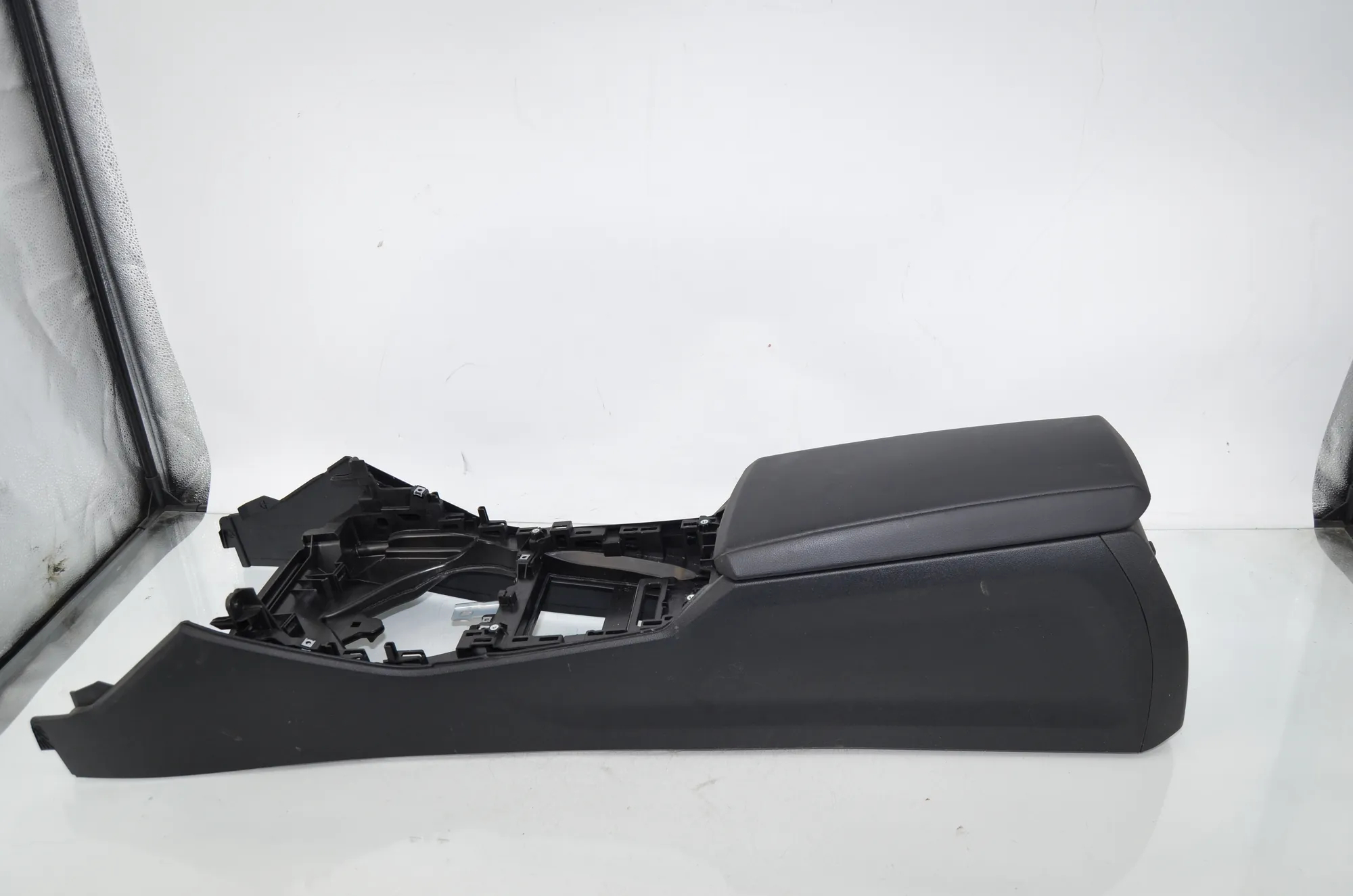 Center Console – OEM 6996833 · BMW 3 Touring (G21) (2019 - -) 320 d 2024