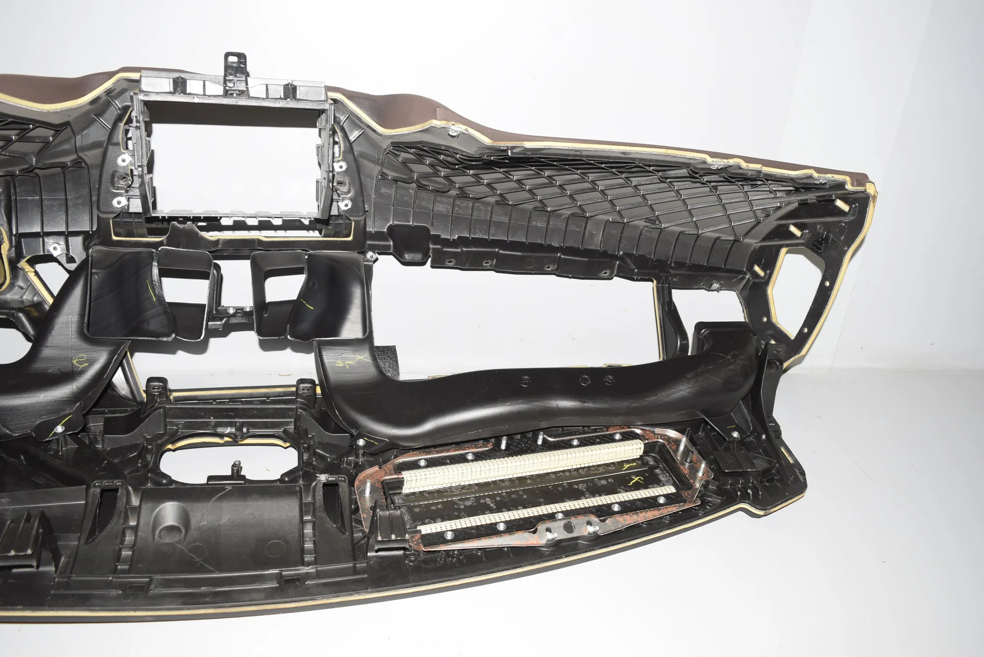 Dashboard – OEM 69587976967451 · BMW X5 (E70) BMW X5 (E70) 2010 – 8
