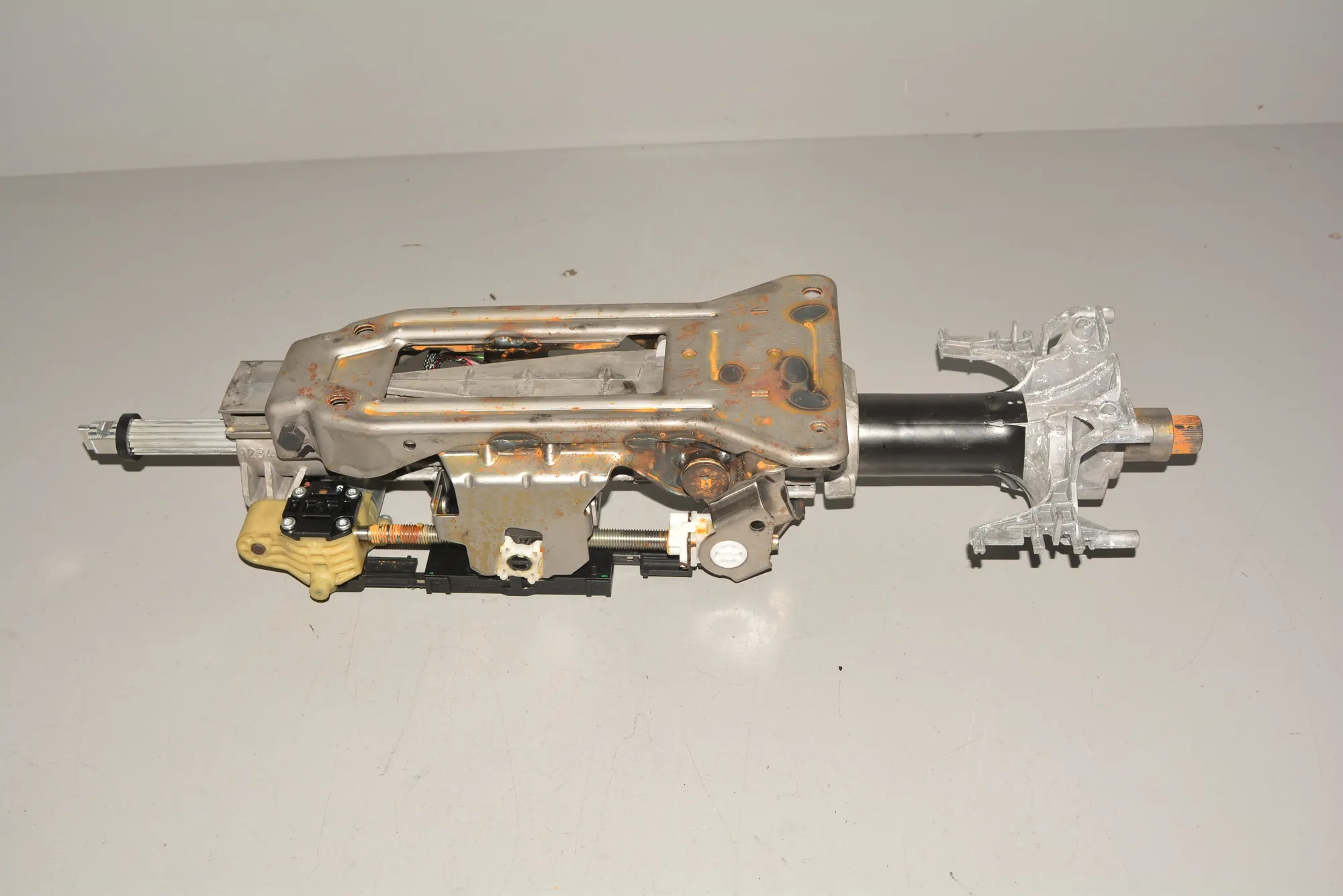 Steering Wheel Adjustment Mechanism – OEM 6786603 · BMW X5 (E70) BMW X5 (E70) 2011 – 6