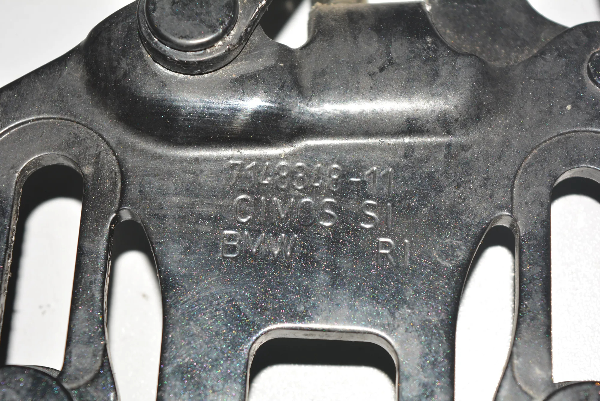 Front Right Bonnet Hinge – OEM 7148348 · BMW X5 (E70) BMW X5 (E70) 2010 – 3