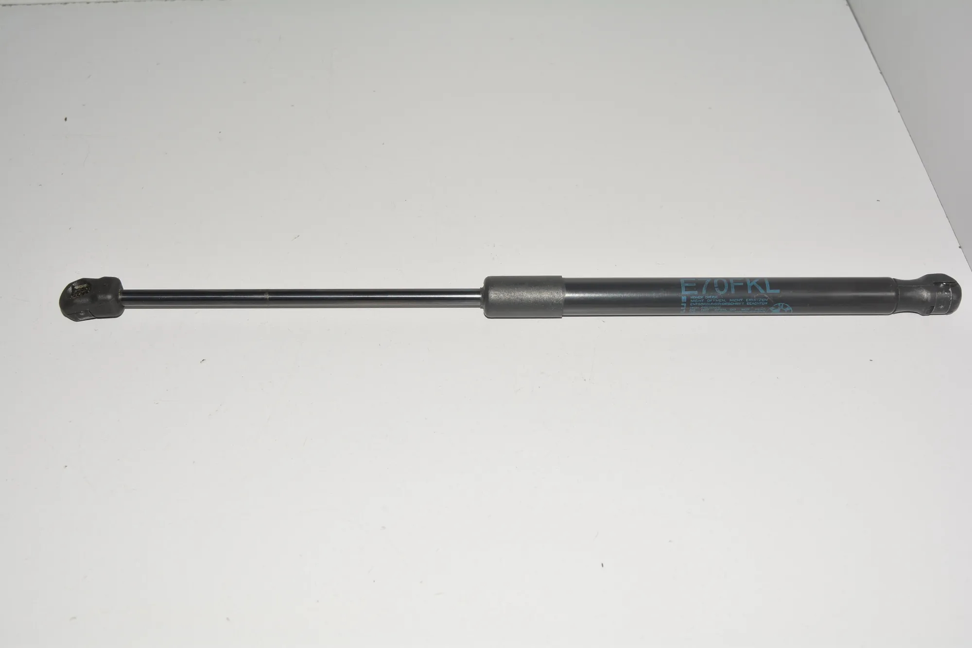 Front Right Bonnet Strut – OEM 51327148346 · BMW X5 (E70) BMW X5 (E70) 2010