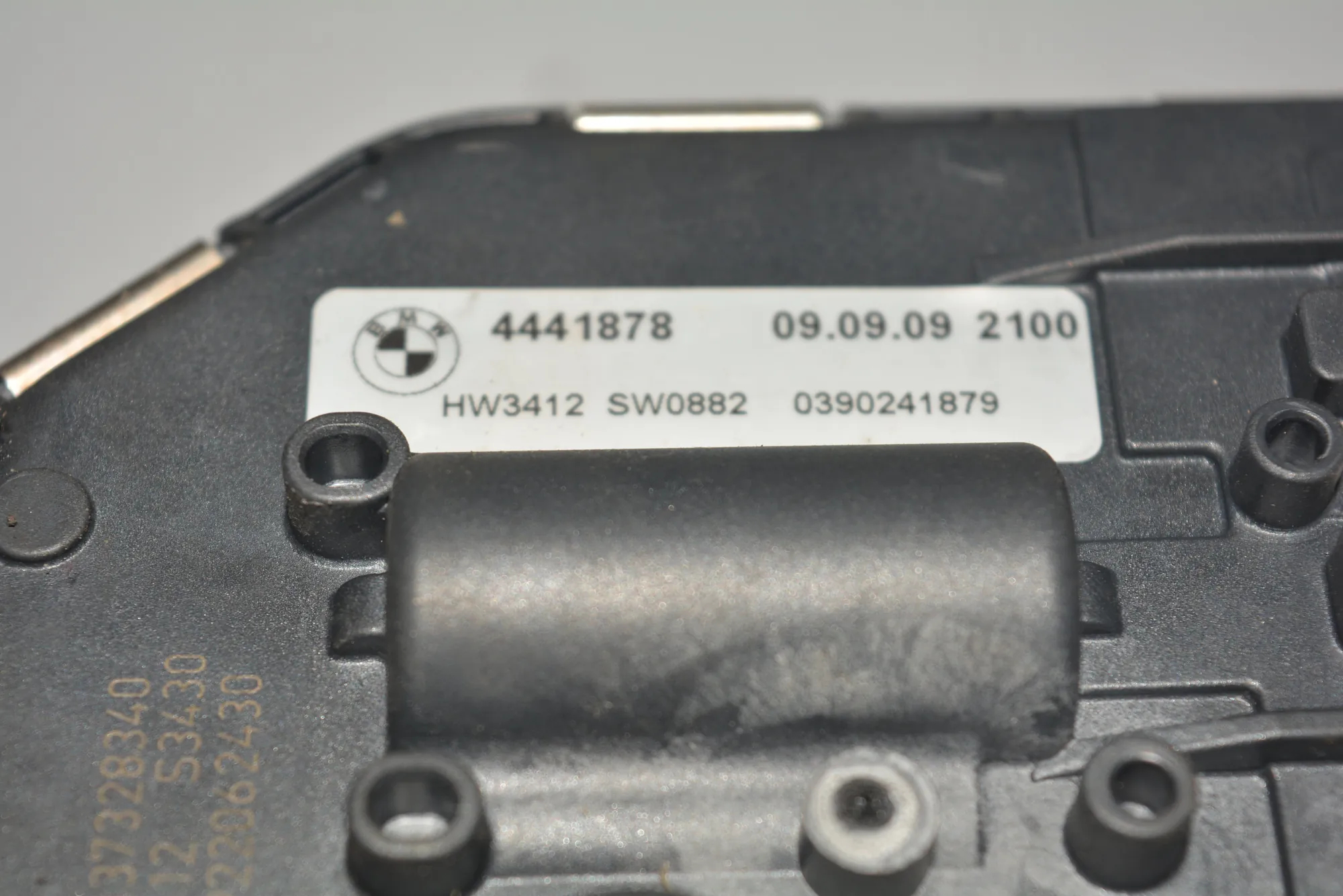 Front Windshield Wiper Mechanism – OEM 44418784328572 · BMW 7 (F01, F02) BMW 7 (F01, F02) 730 d 2009 – 4