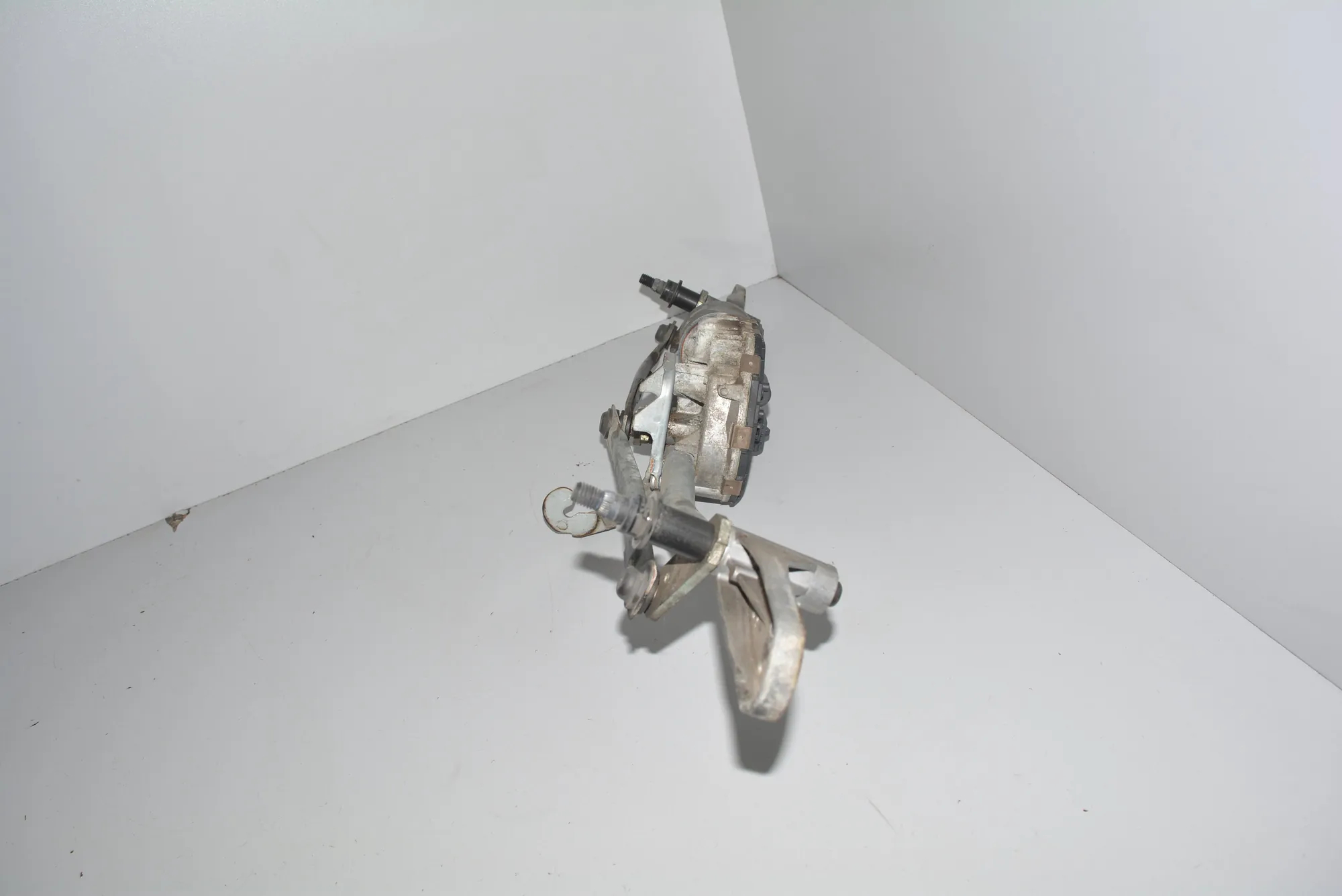 Front Windshield Wiper Mechanism – OEM 44418784328572 · BMW 7 (F01, F02) BMW 7 (F01, F02) 730 d 2009 – 2