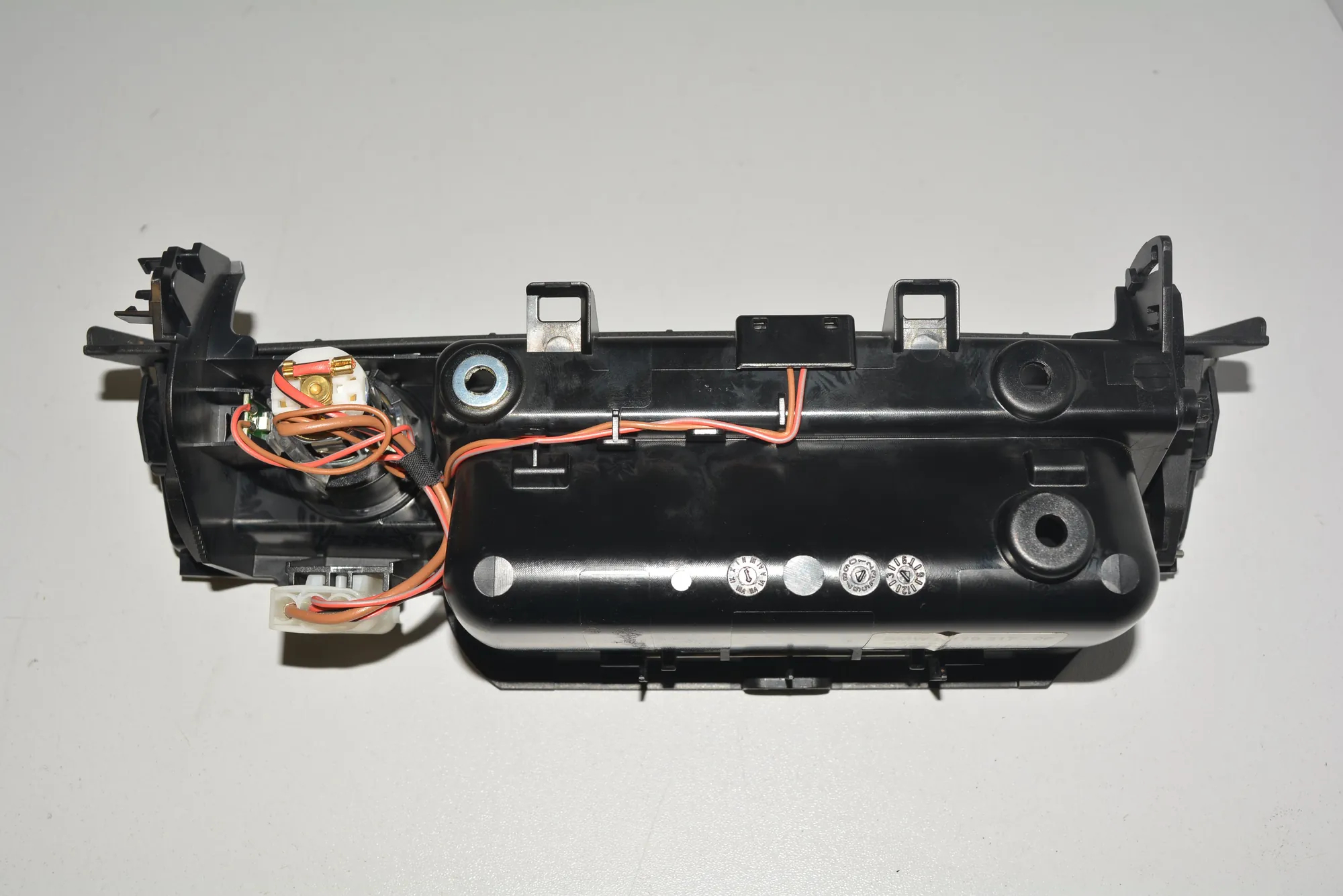 Ashtray – OEM 91193179182502 · BMW 7 (F01, F02) BMW 7 (F01, F02) 730 d 2009 – 5
