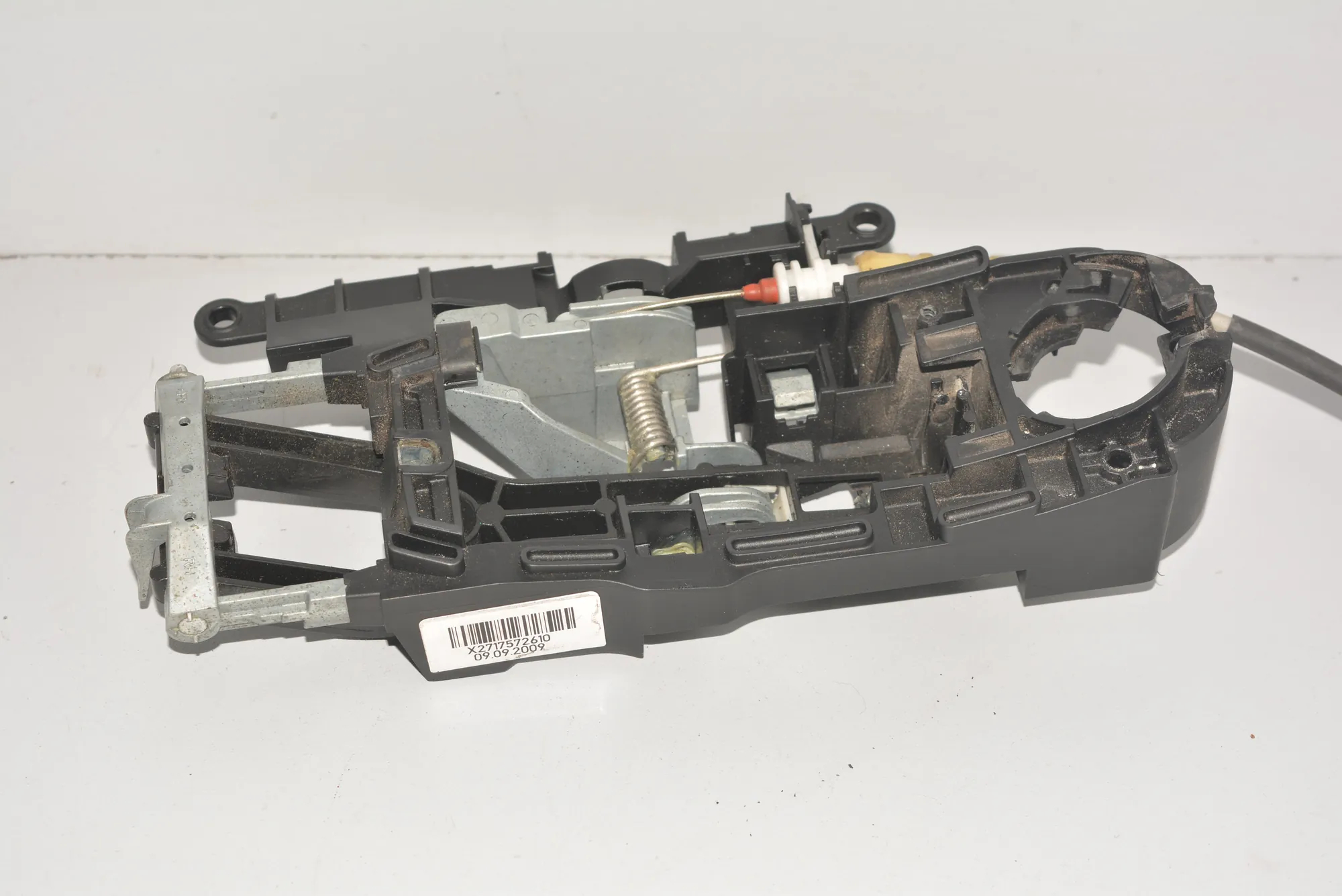 Front Right Door Interior Handle Frame – OEM 7175732 · BMW 7 (F01, F02) BMW 7 (F01, F02) 730 d 2009 – 2