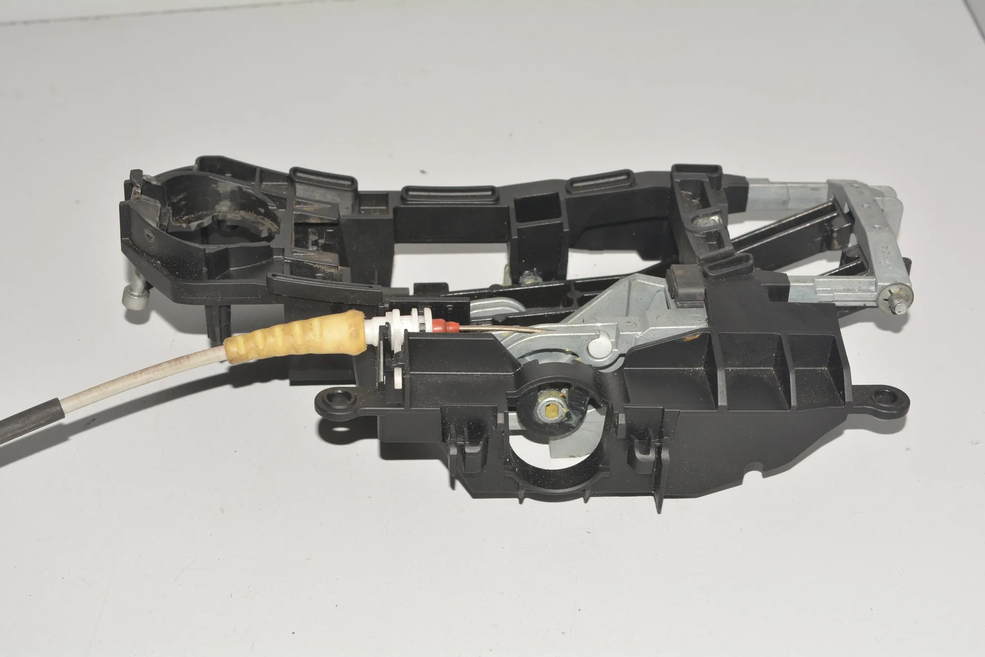 Front Right Door Interior Handle Frame – OEM 7175732 · BMW 7 (F01, F02) BMW 7 (F01, F02) 730 d 2009 – 4