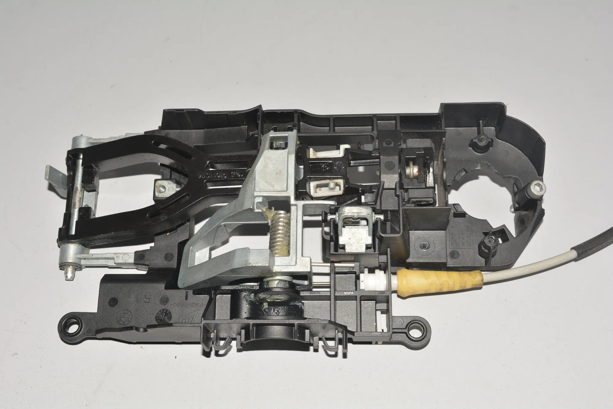 Front Right Door Interior Handle Frame – OEM 7175732 · BMW 7 (F01, F02) BMW 7 (F01, F02) 730 d 2009 – 5