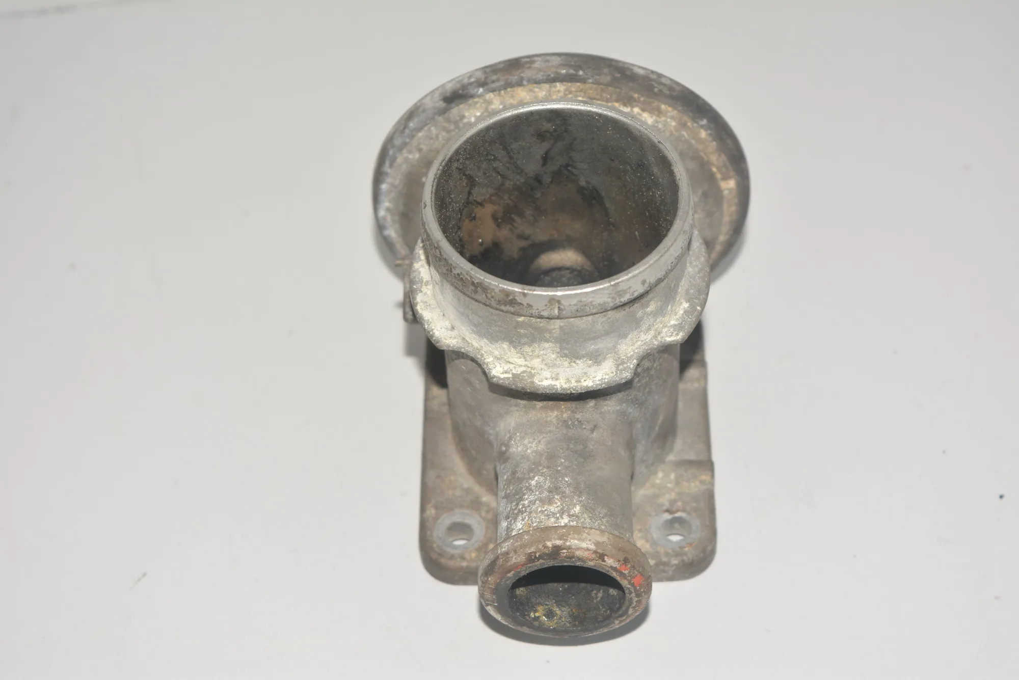 EGR Valve – OEM 2248717 · BMW 5 (E39) BMW 5 (E39) 1998 – 2