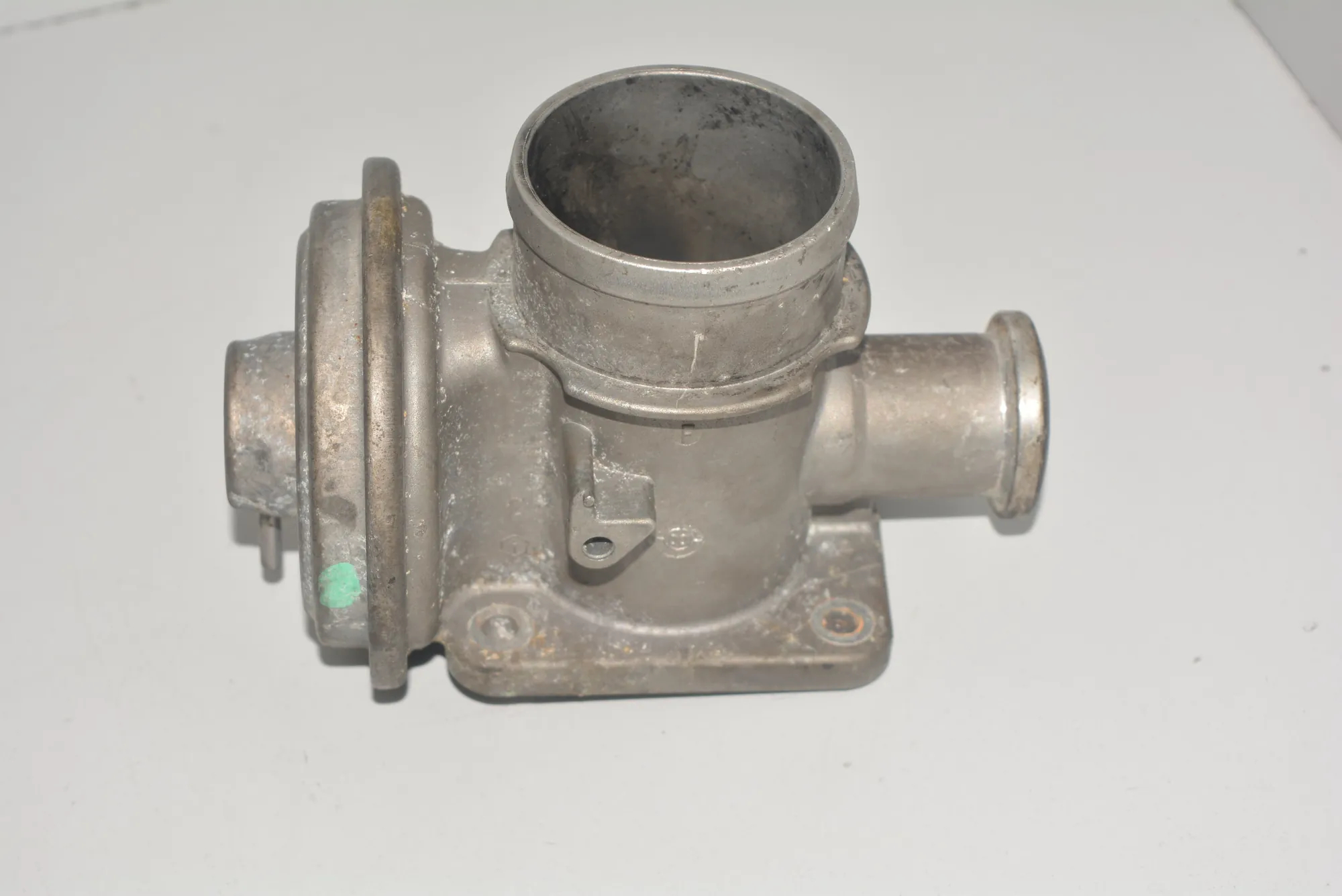 EGR Valve – OEM 7785452 · BMW 5 (E39) BMW 5 (E39) 2000