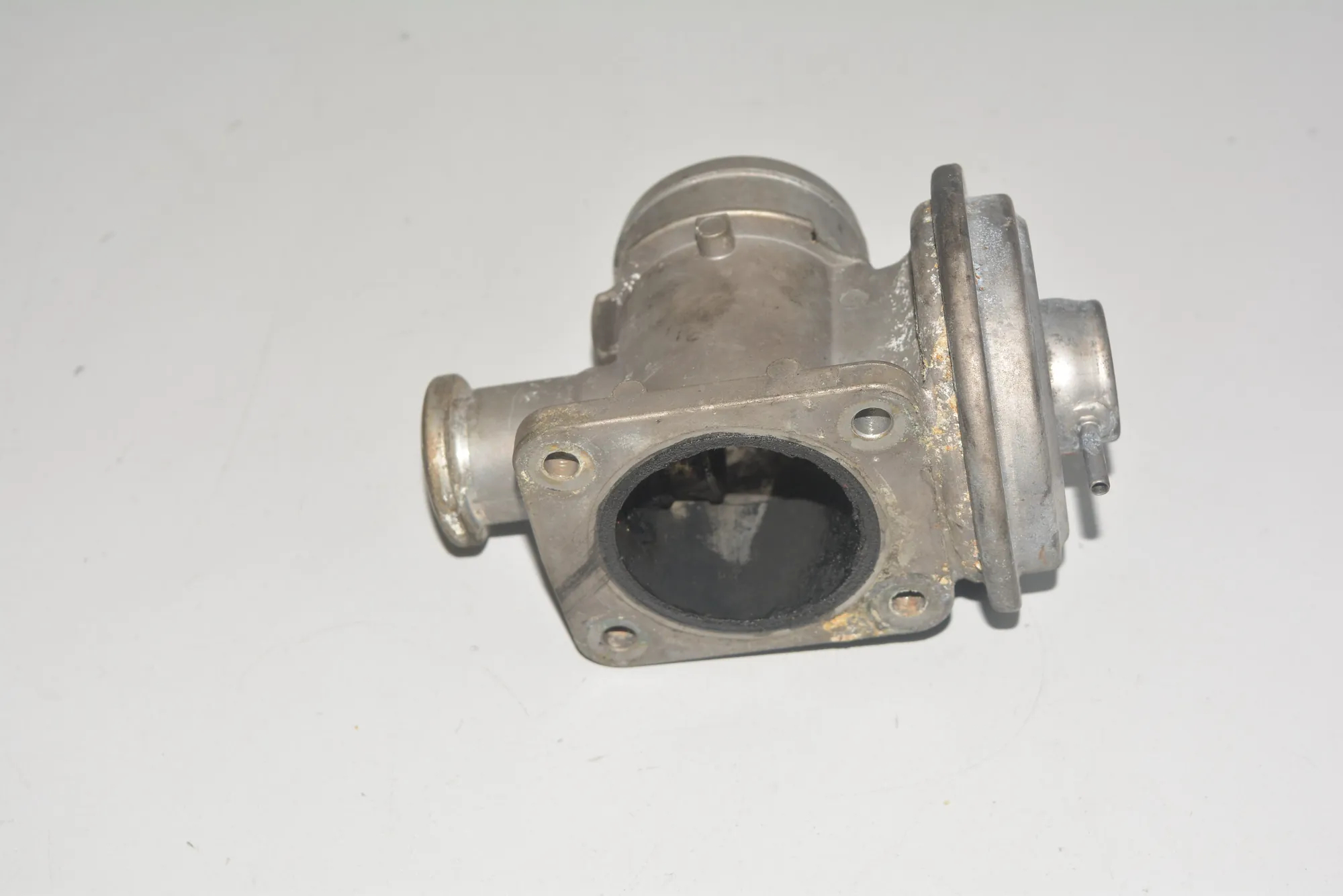 EGR Valve – OEM 7785452 · BMW 5 (E39) BMW 5 (E39) 2000 – 3