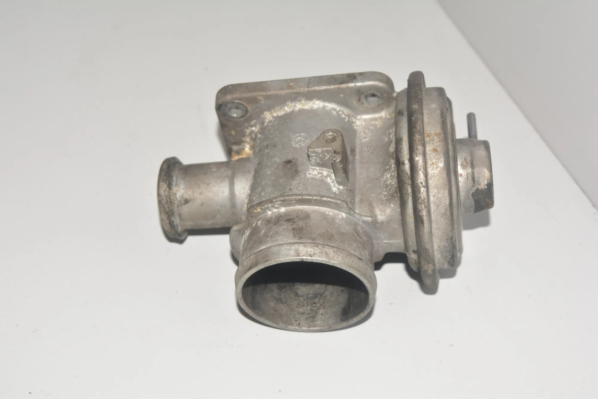 EGR Valve – OEM 7785452 · BMW 5 (E39) BMW 5 (E39) 2001 – 3