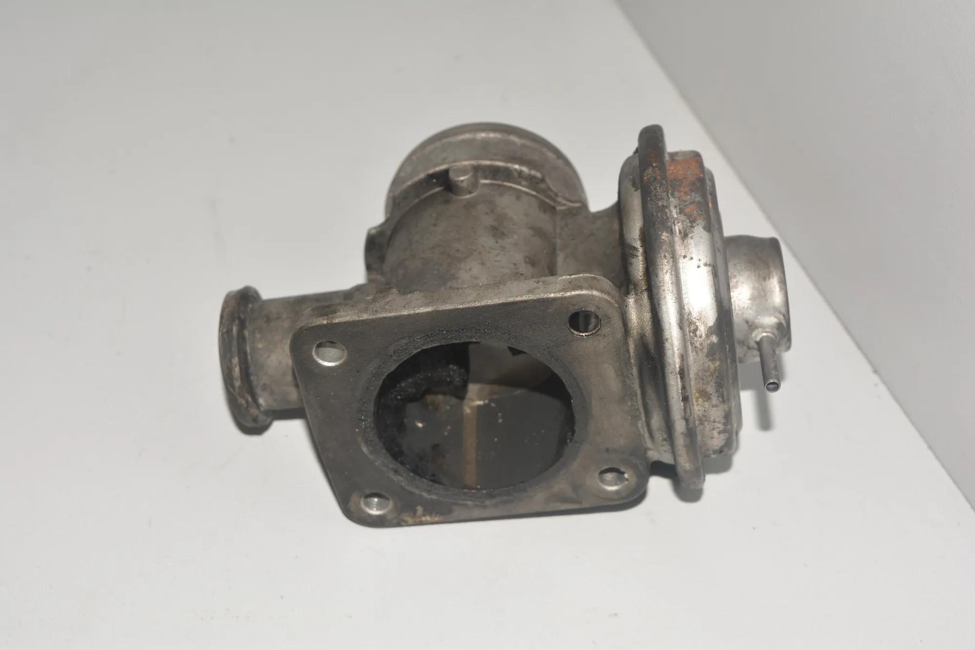 EGR Valve – OEM 7785452 · BMW 5 (E39) BMW 5 (E39) 2001 – 5