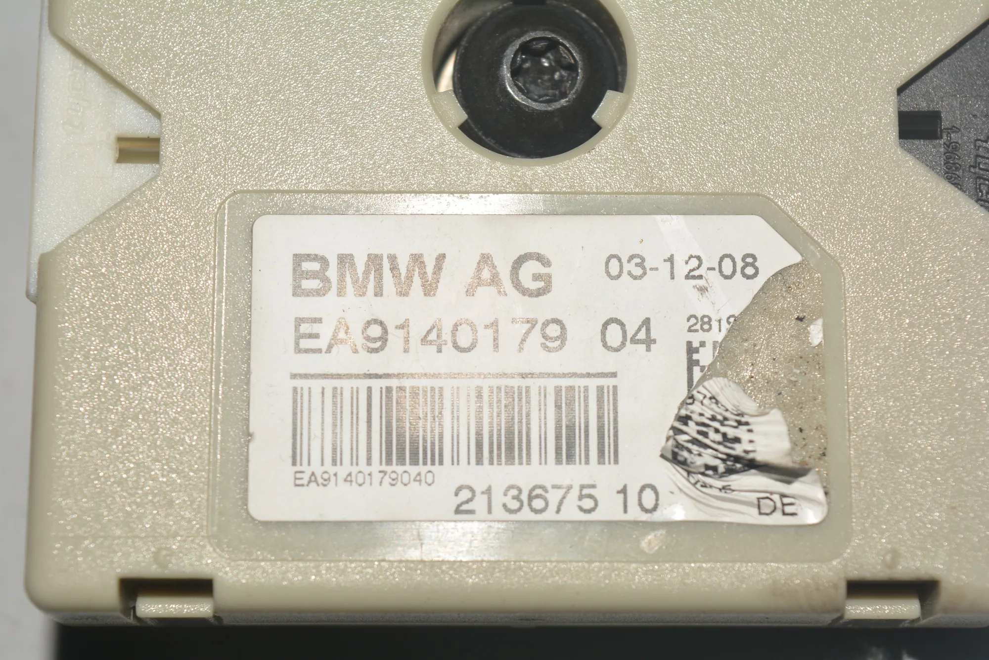 Antenna Amplifier – OEM 9140179 · BMW 7 (F01, F02) BMW 7 (F01, F02) 730 d 2008 – 3
