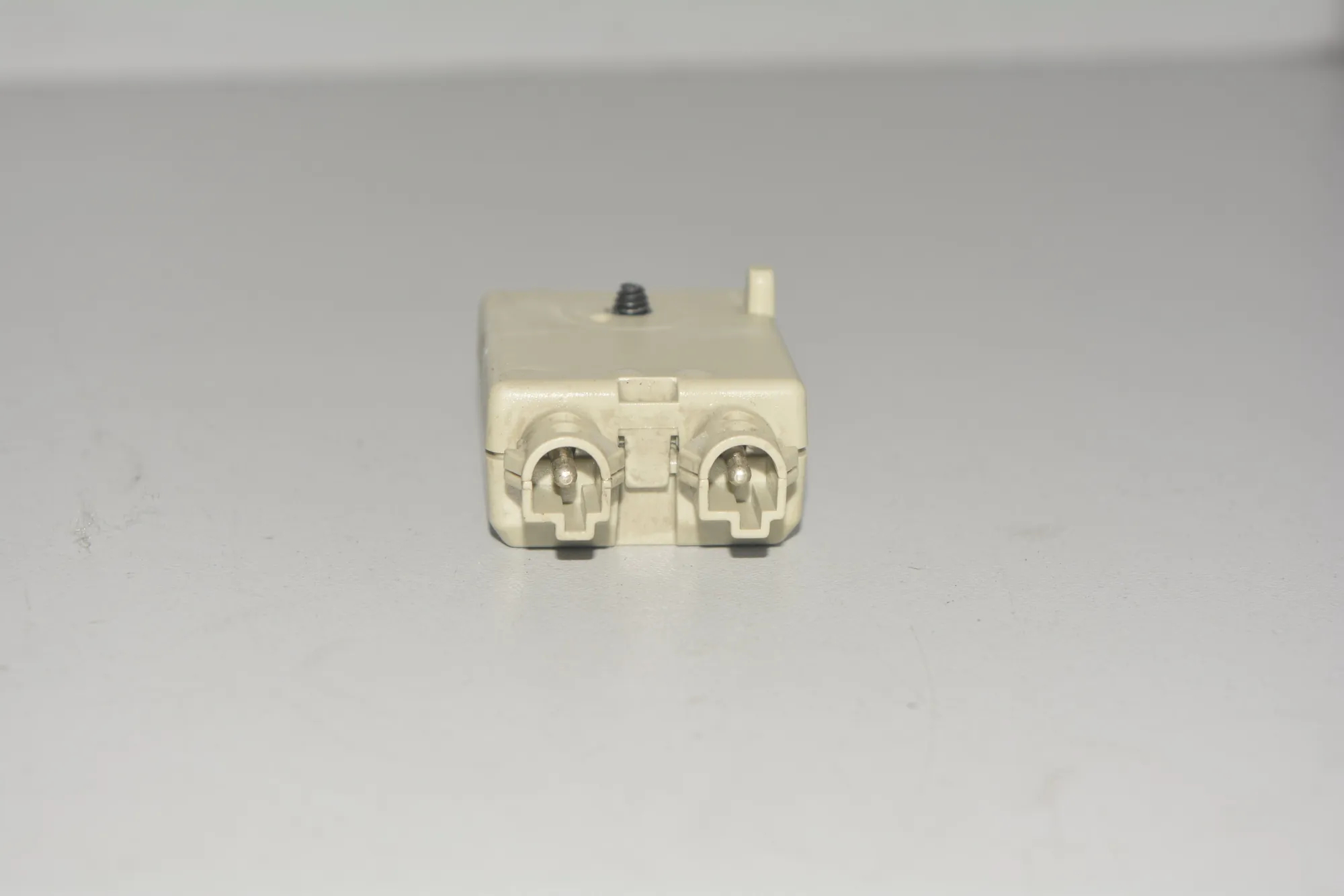 Antenna Amplifier – OEM 9118261 · BMW 7 (F01, F02) BMW 7 (F01, F02) 730 d 2008