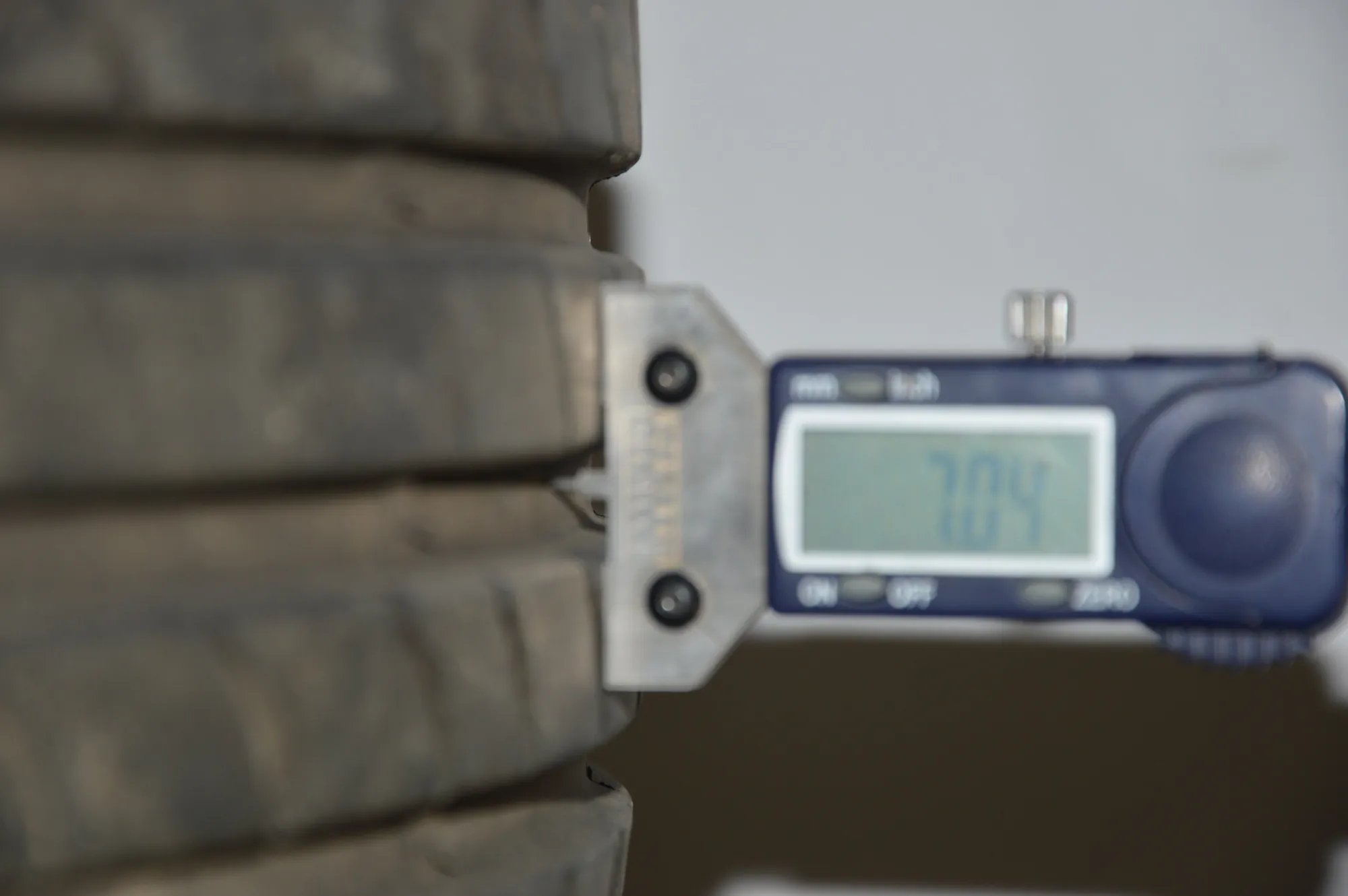Tire · BMW 5 (E60) BMW 5 (E60) 2008 – 3