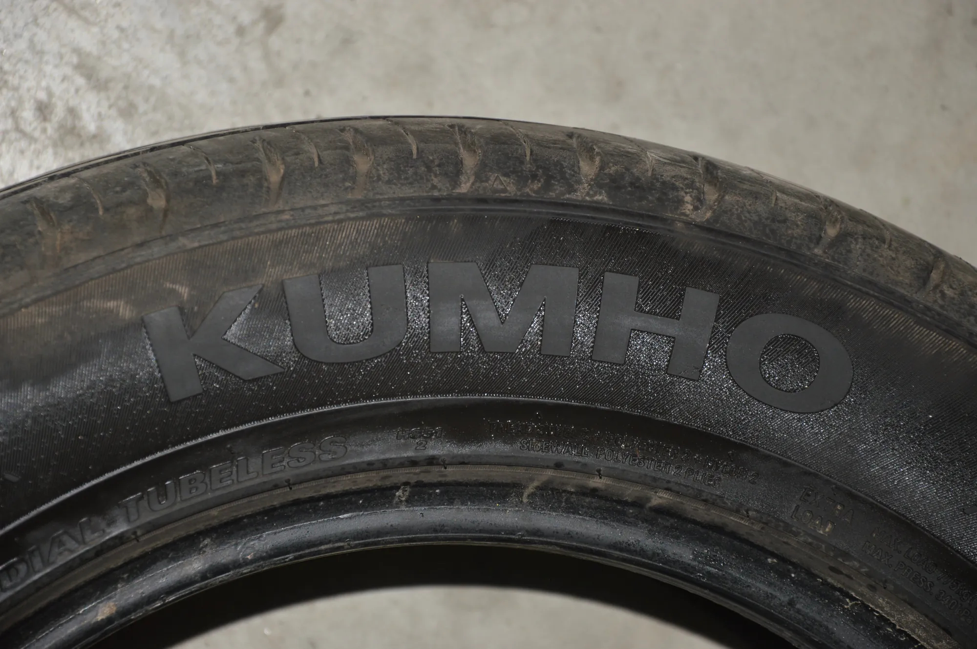 Tire · BMW 5 (E60) BMW 5 (E60) 2008 – 2