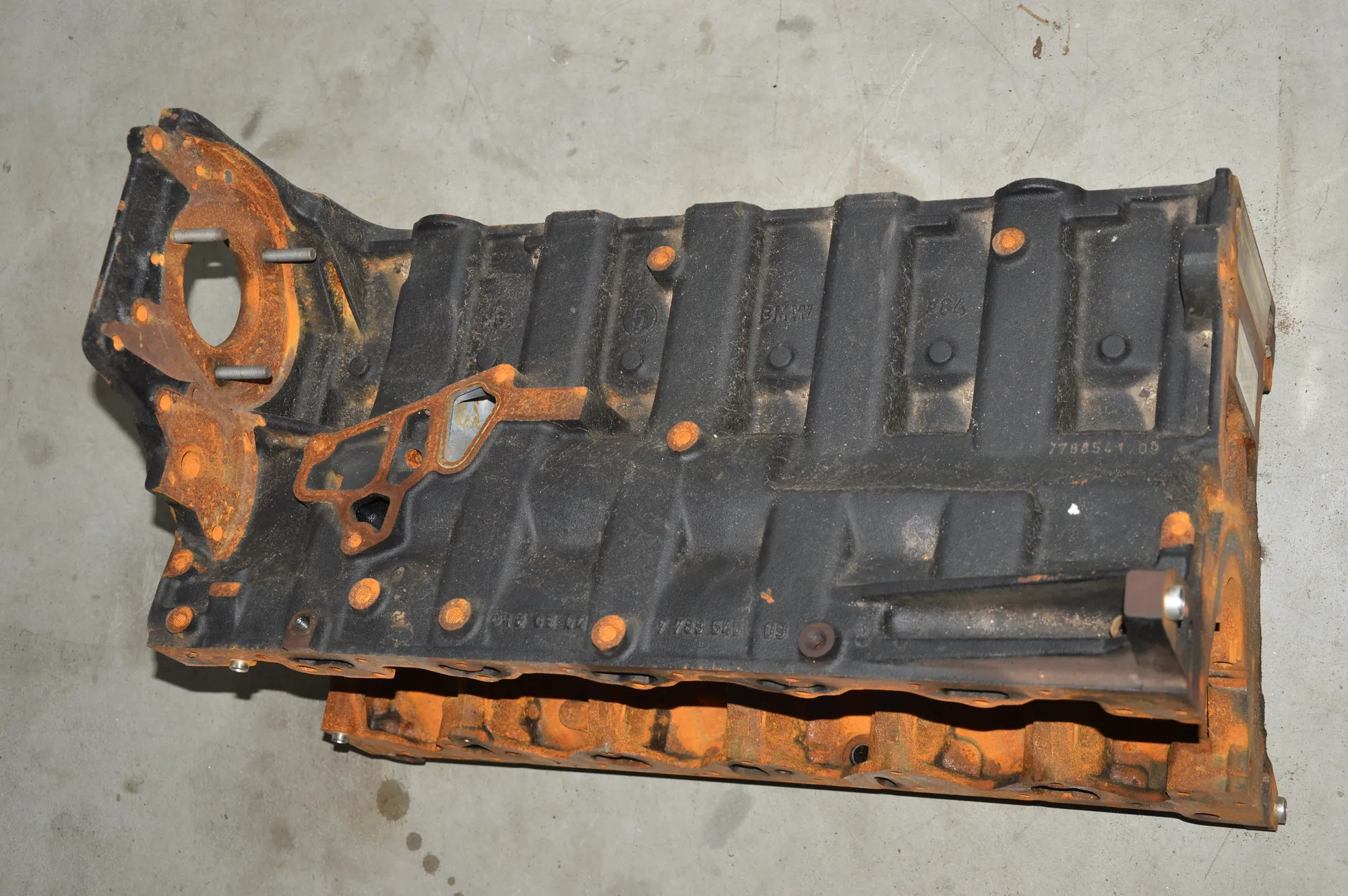 Engine Block – OEM 7788548 · BMW 5 (E60) BMW 5 (E60) 525 d 2004 – 4