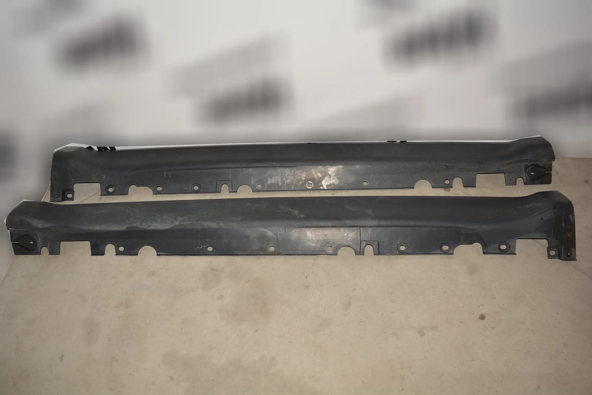 Left Side Sideskirt – OEM 7176233 · BMW X6 (E71, E72) BMW X6 (E71, E72) 2010