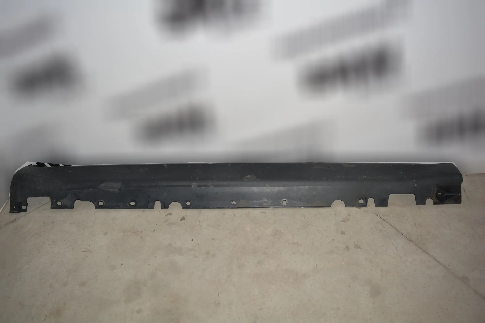 Right Side Sideskirt – OEM 7191242 · BMW X5 (E70) BMW X5 (E70) 2010