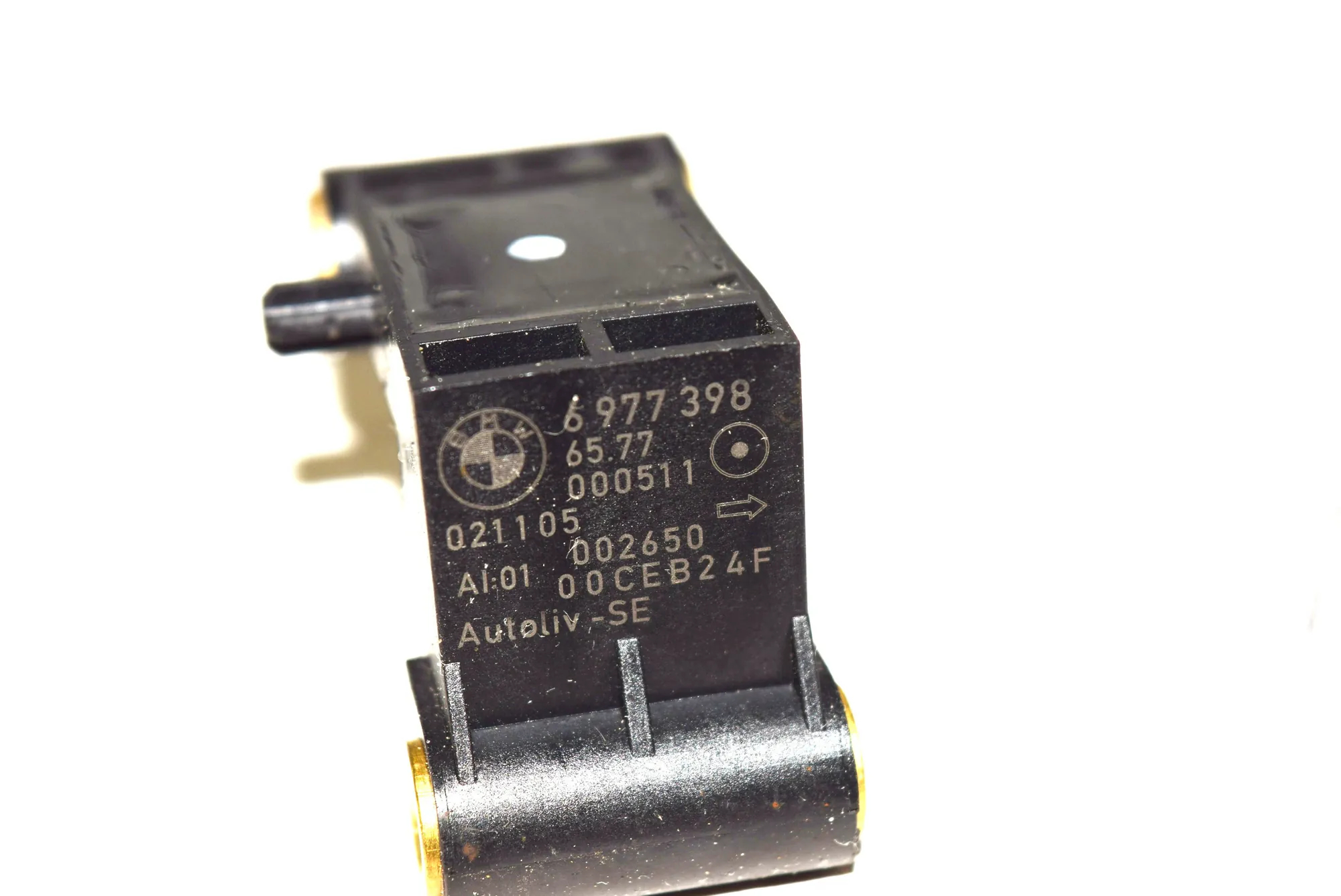 Front Left Impact Sensor – OEM 6977398 · BMW 5 (E60) M5 2005 – 3