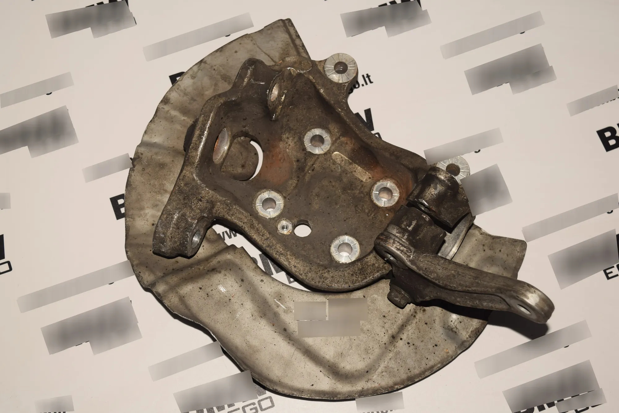 Front Left Wheel Hub · BMW 5 (E60) M5 2005 – 2