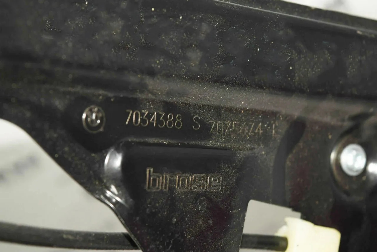 Rear Right Door Window Regulator – OEM 70343887075674 · BMW 5 (E60) M5 2005 – 2