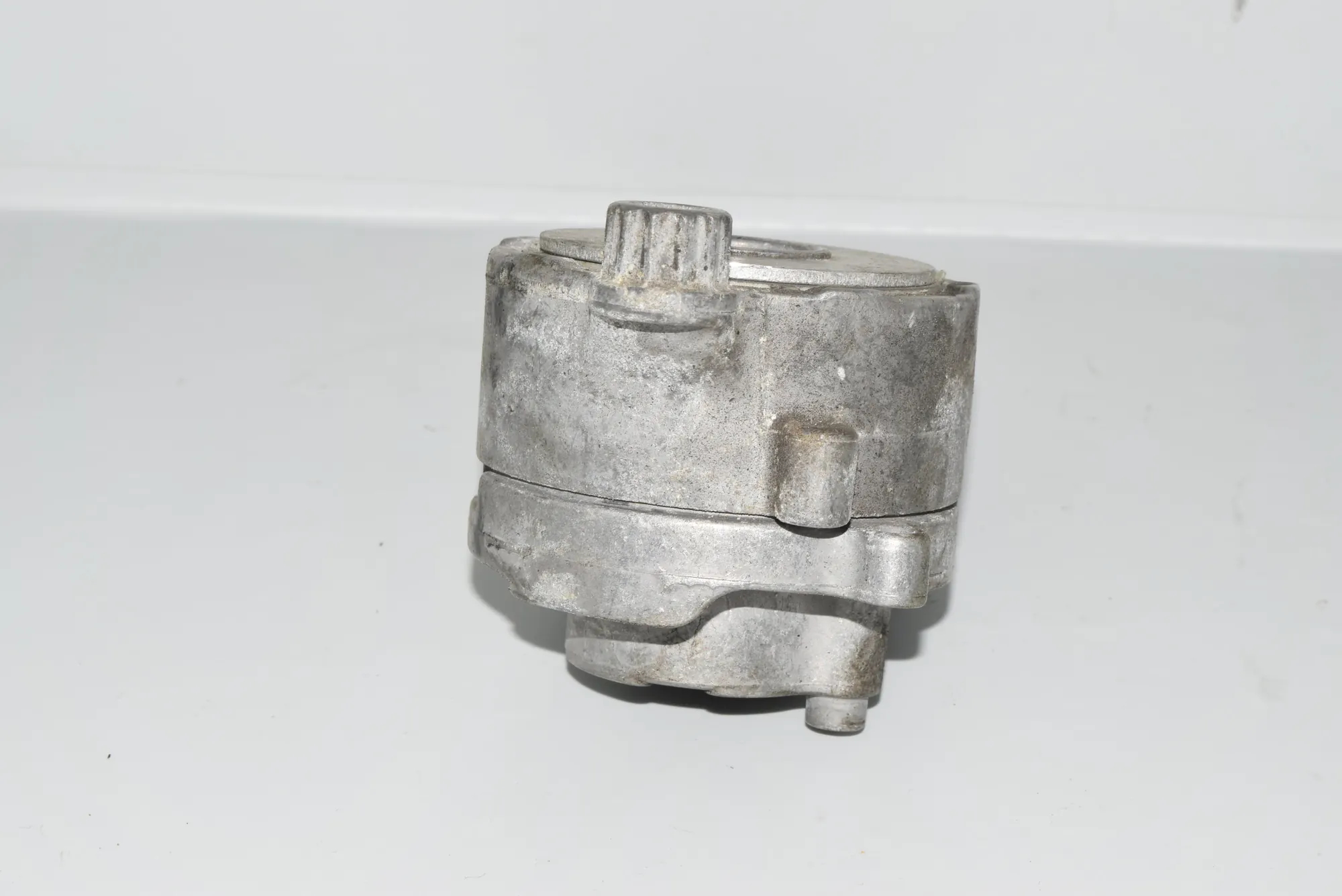 Other Engine Compartment Parts – OEM A6422001970 · MERCEDES-BENZ S (W222, V222, X222) (2013 - -) S 350 BlueTEC / d (222.132, 222.032, 222.123) 2013 – 3