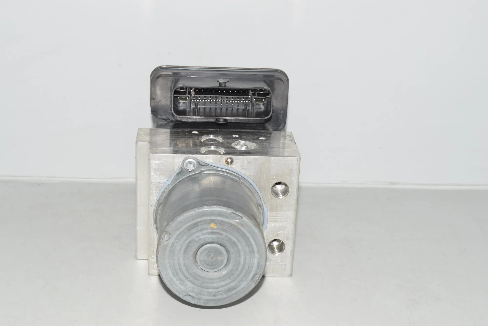ABS Pump – OEM A2224315112 · MERCEDES-BENZ S (W222, V222, X222) (2013 - -) S 350 BlueTEC / d (222.132, 222.032, 222.123) 2013 – 4