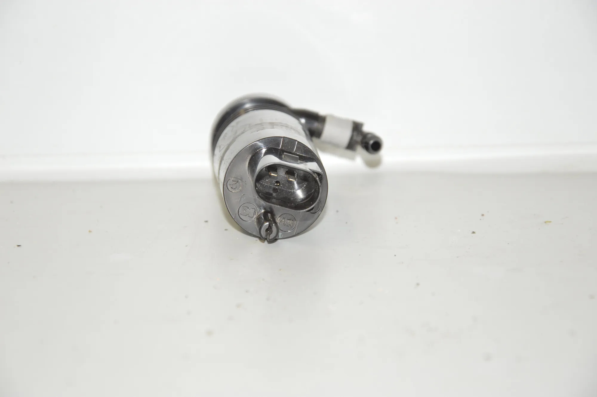 Washer Tank Motor – OEM NA · MERCEDES-BENZ S (W222, V222, X222) (2013 - -) S 350 BlueTEC / d (222.132, 222.032, 222.123) 2013