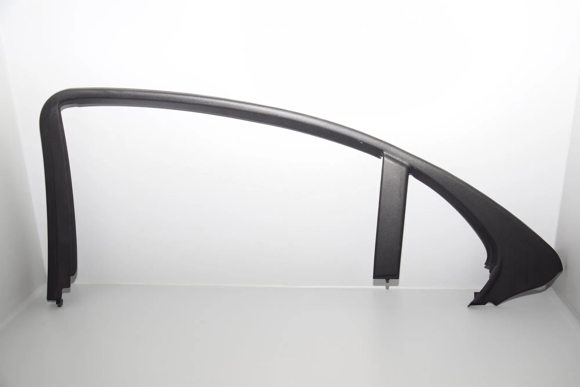 Rear Right Door Window Strip – OEM A2227370771 · MERCEDES-BENZ S (W222, V222, X222) (2013 - -) S 350 BlueTEC / d (222.132, 222.032, 222.123) 2013