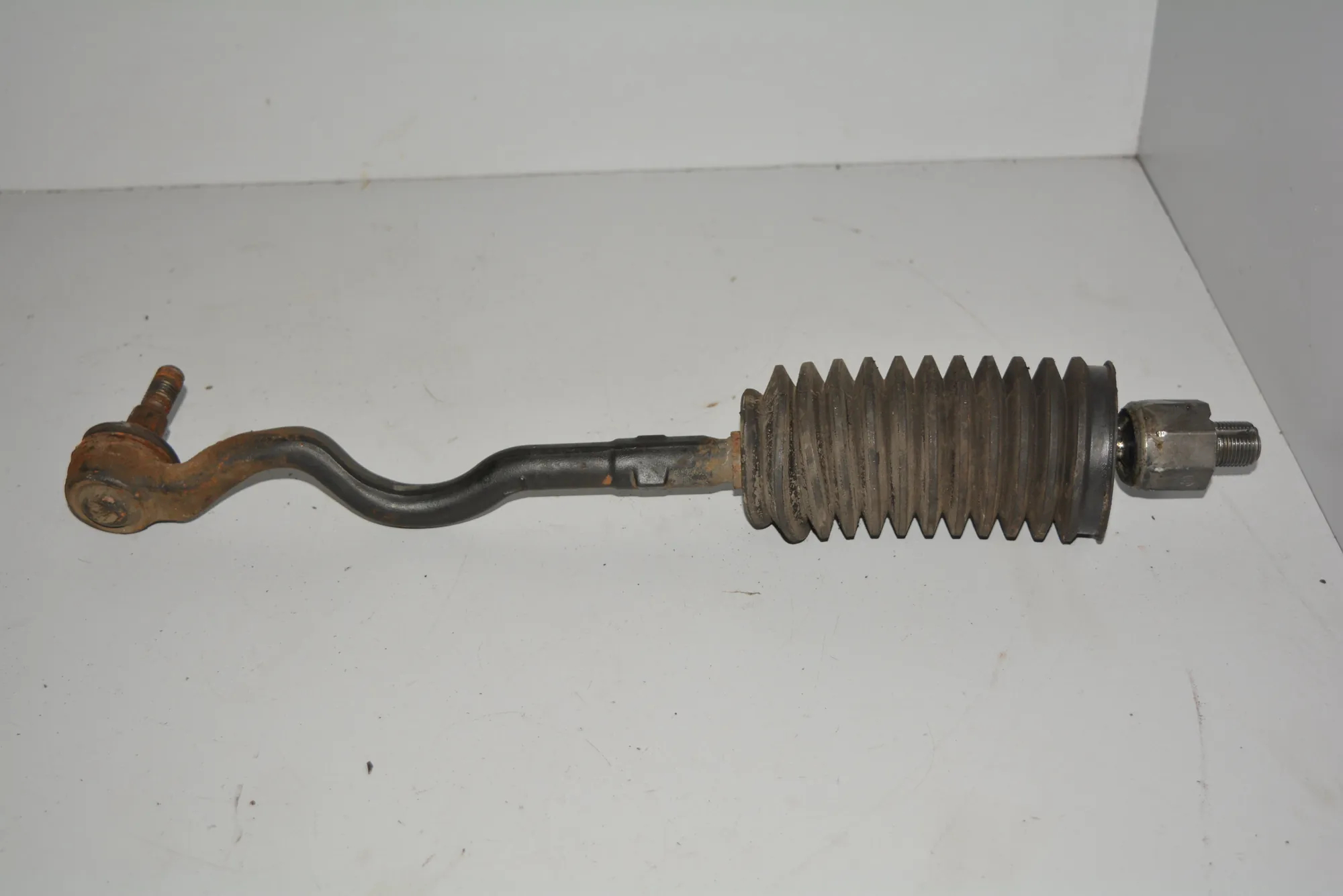 Left Side Steering Tie Rod · BMW 3 (E46) BMW 3 (E46) 2000 – 2
