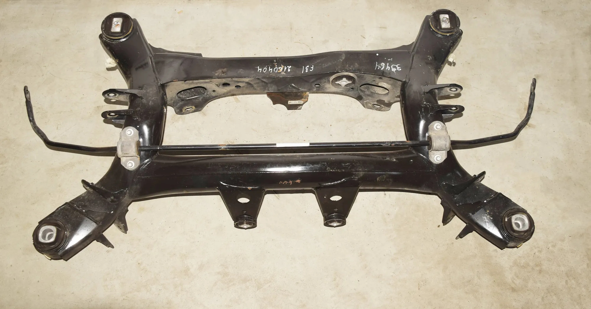 Rear Subframe – OEM 6857638 · BMW 3 Touring (F31) 320 d 2013