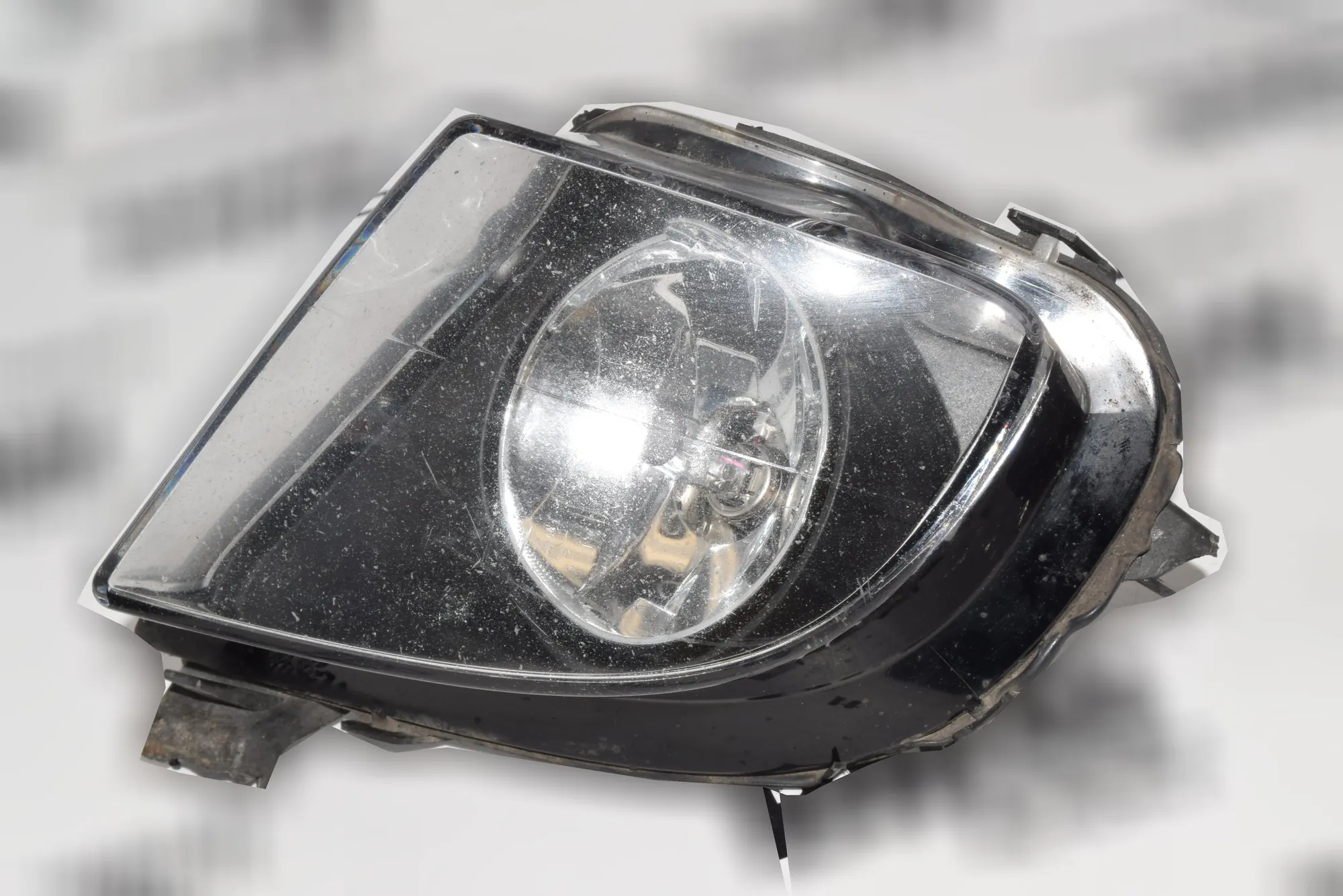 Front Left Fog Light · BMW 3 Touring (E91) 320 d 2010 – 6
