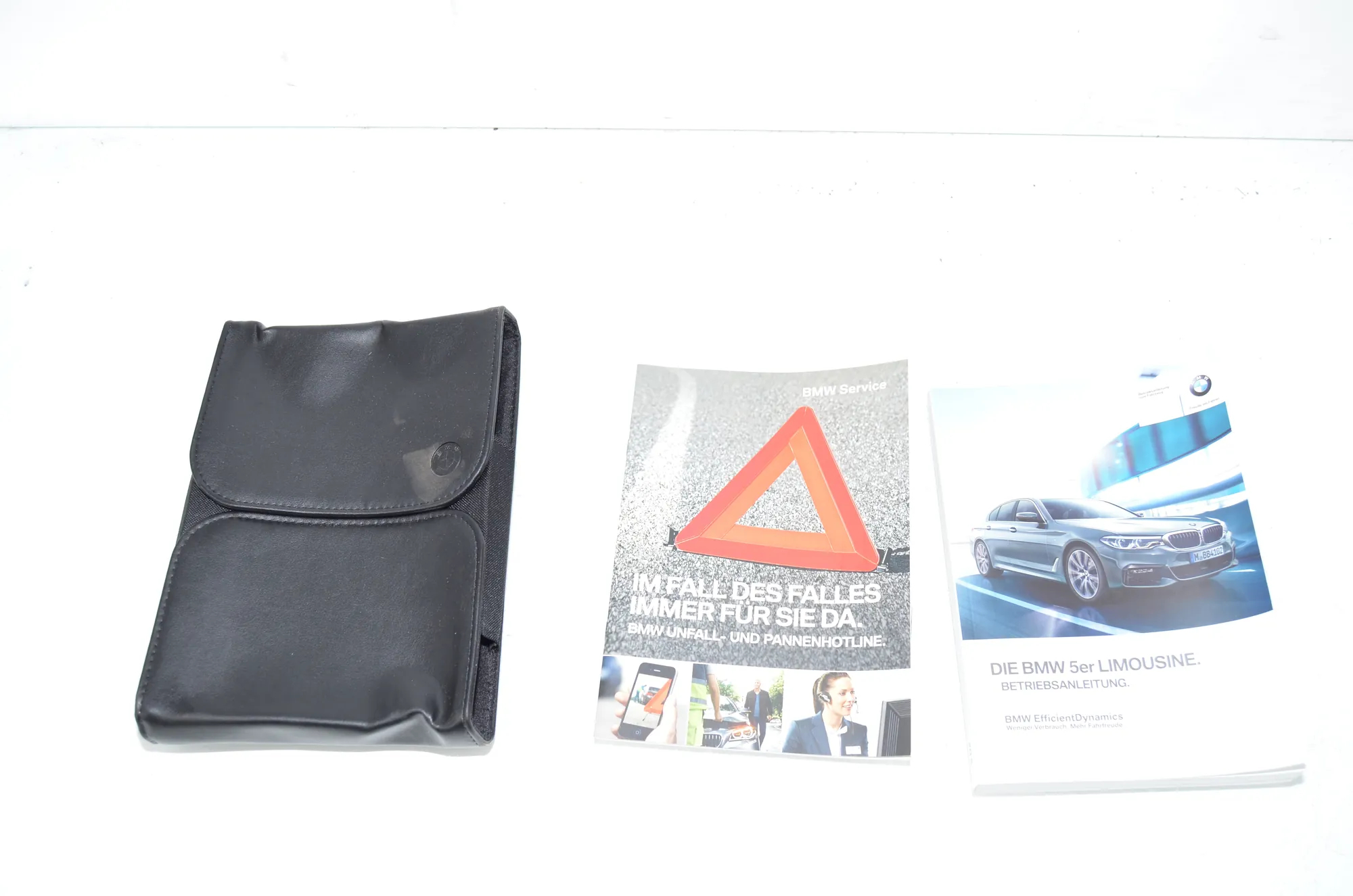 Manual Service Book – OEM 2978673 · BMW 5 (G30) (2016 - -) 540 i 2017