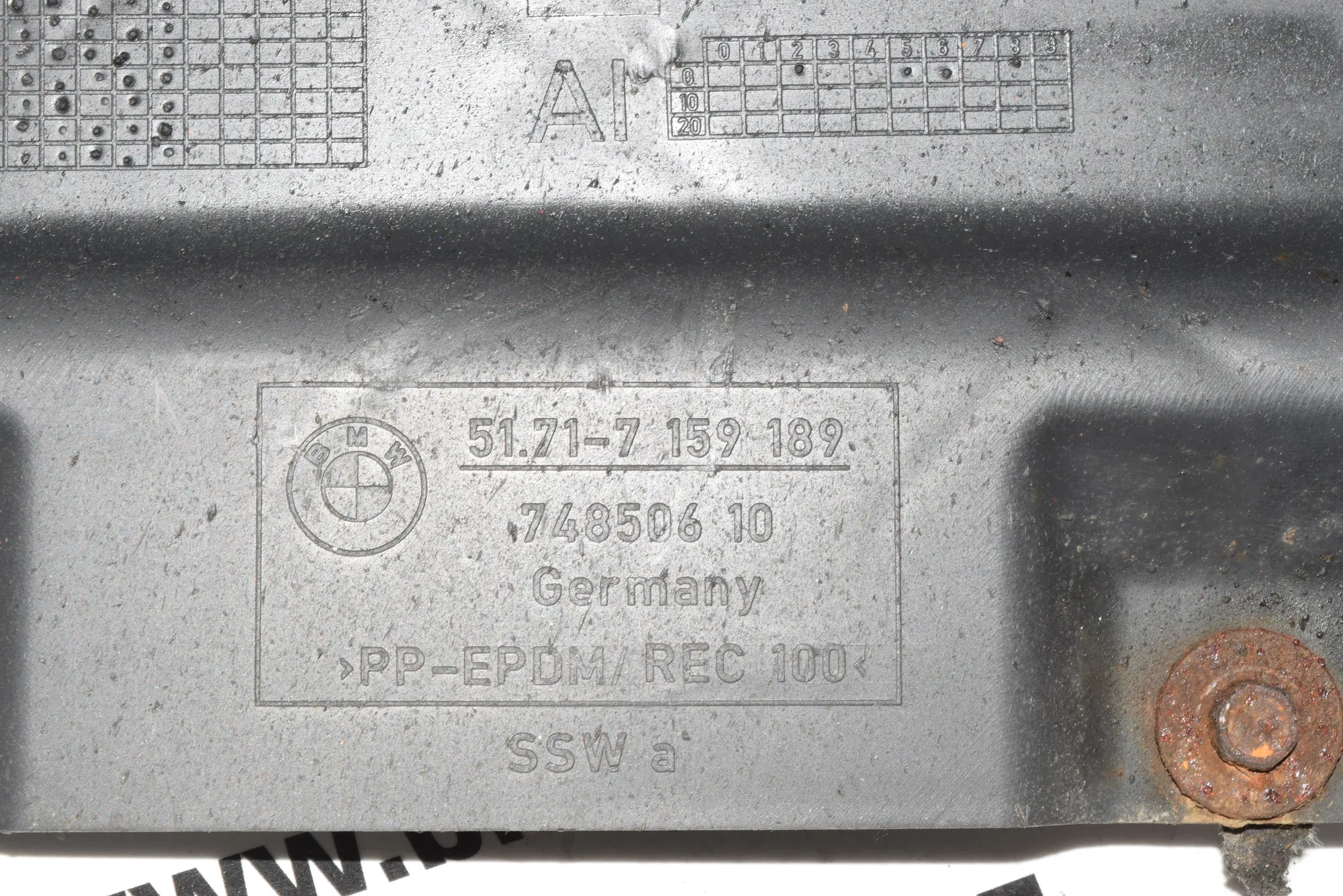 Front Left Arch Liner Rear Part – OEM 7159189 · BMW 3 Touring (E91) 320 d 2010 – 2