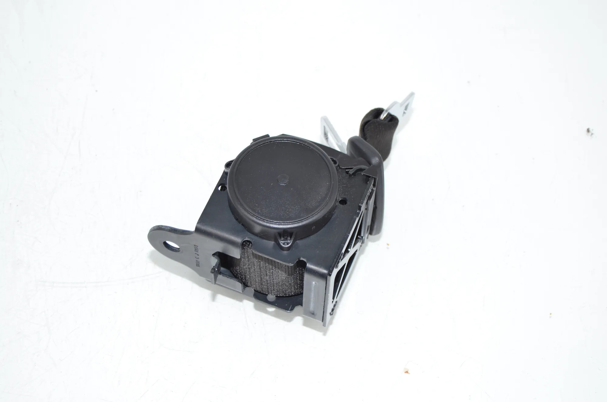 Rear Left Seatbelt – OEM 7430053 · BMW 5 (G30) (2016 - -) 540 i 2017 – 3