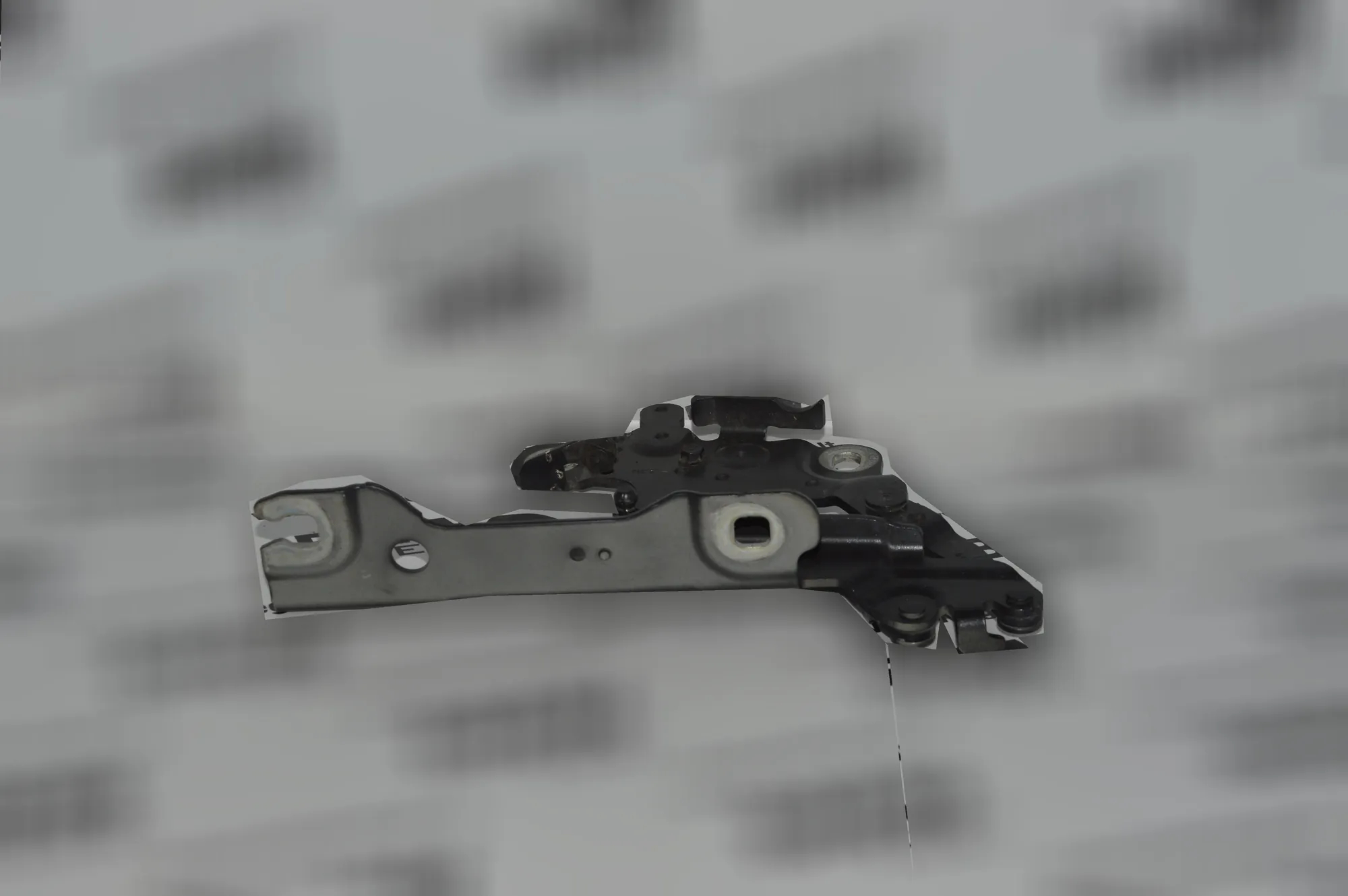 Front Left Bonnet Hinge – OEM 7336699 · BMW 1 (F20) 116 d 2014 – 3