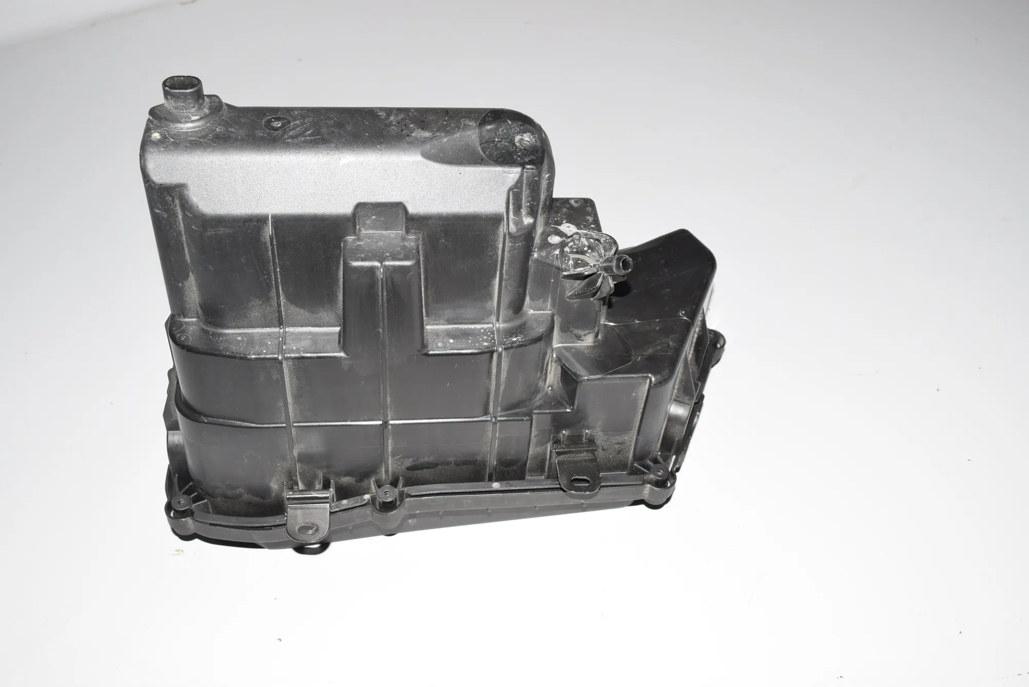 Other Engine Compartment Parts – OEM 8509913 · BMW 1 (F20) 116 d 2014 – 4