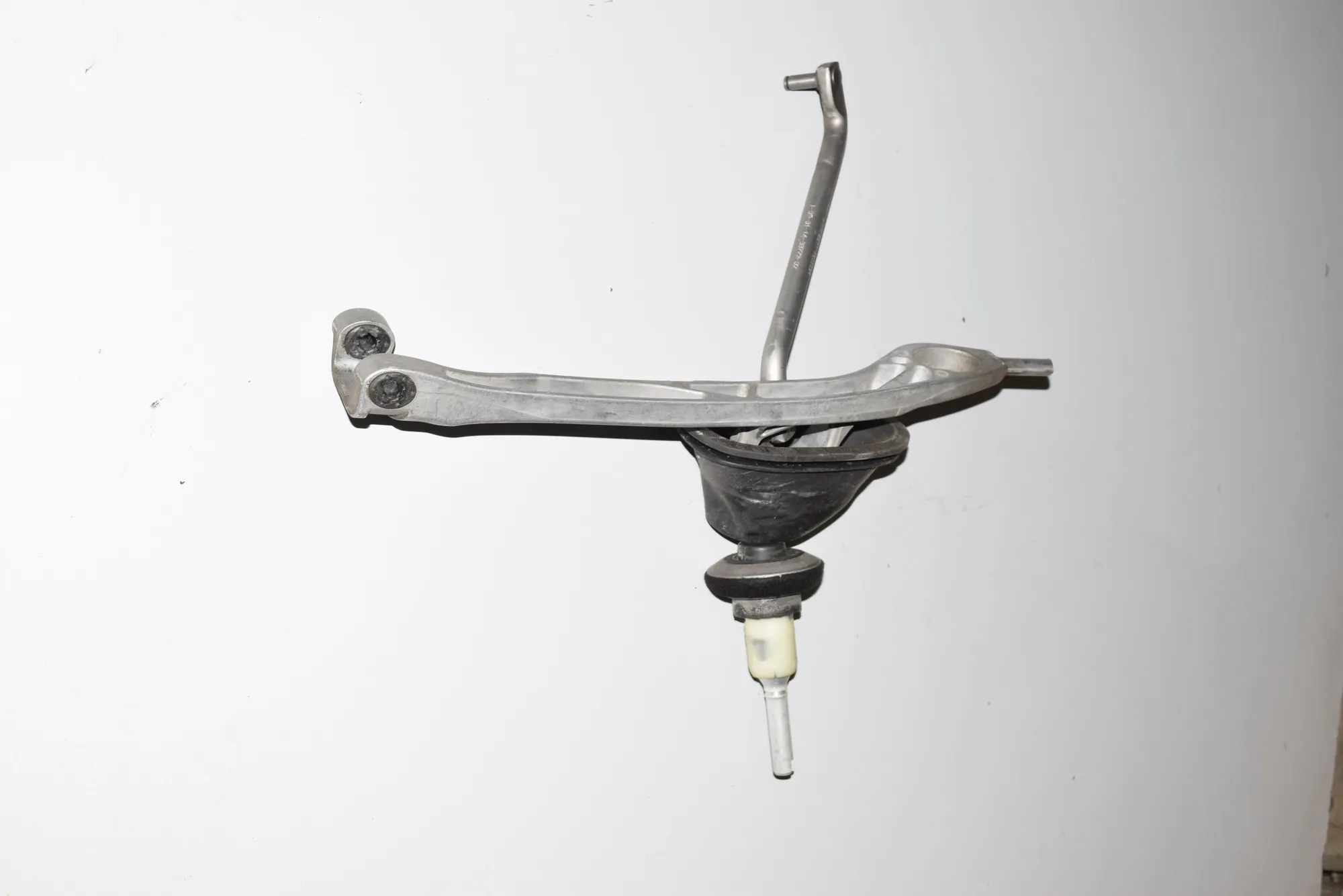 Gear Shifting Mechanism – OEM 7605091 · BMW 1 (F20) 116 d 2014 – 4